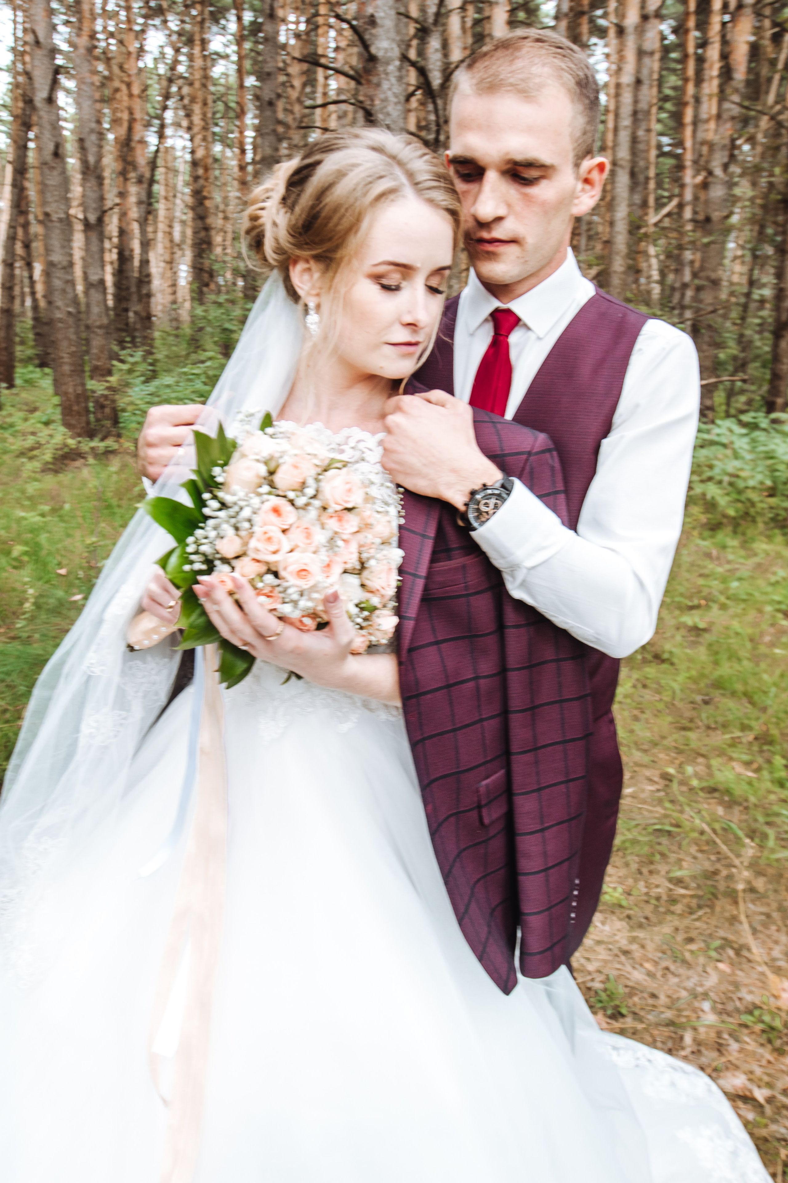 Свадебный фотограф в Подольске Ивана и Марии. Выпускные альбомы в Серпухове