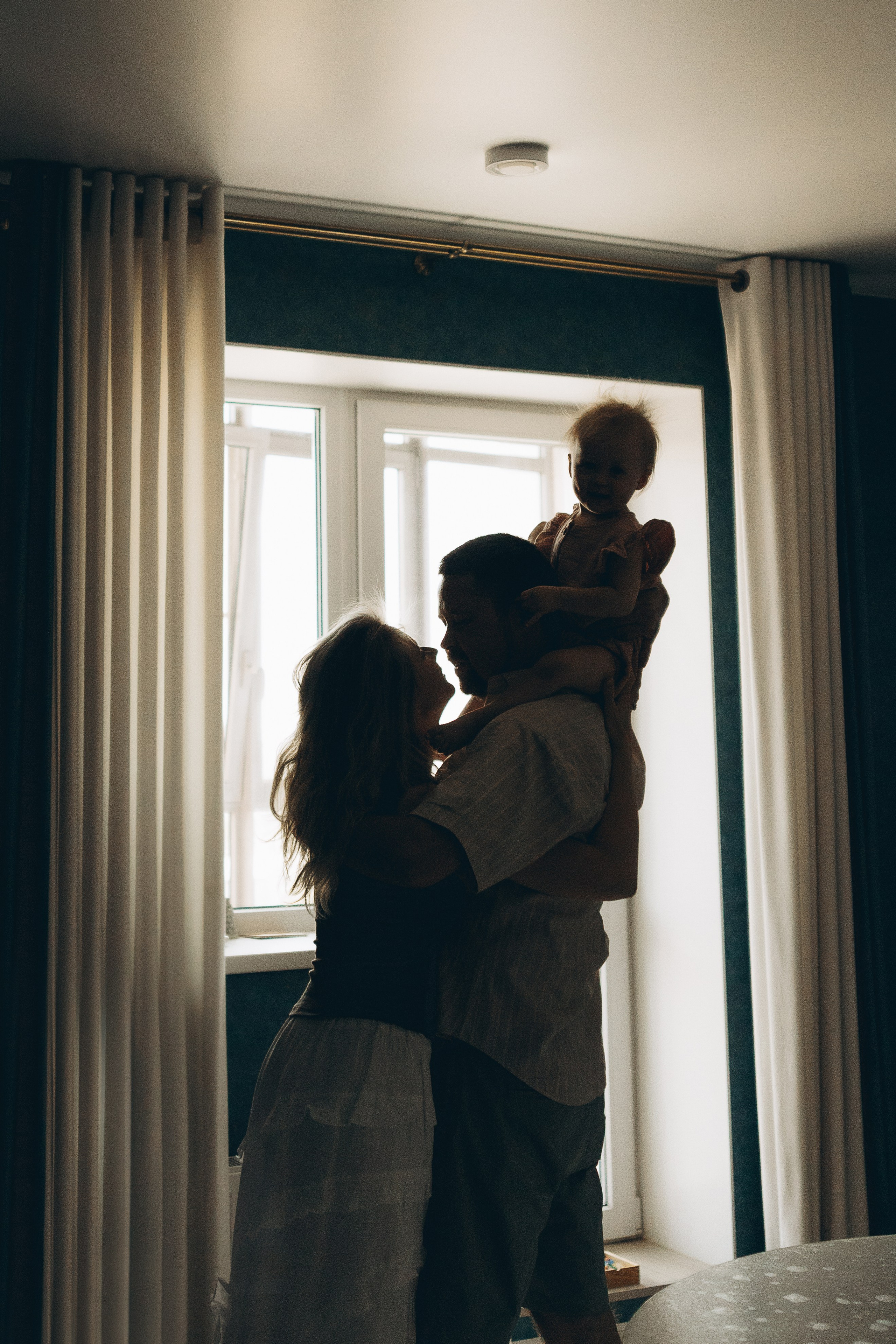 Андрей, Оля, Маша и Аня. Семейный фотограф и детский фотограф в Волгограде Алеся Бутакова — дет