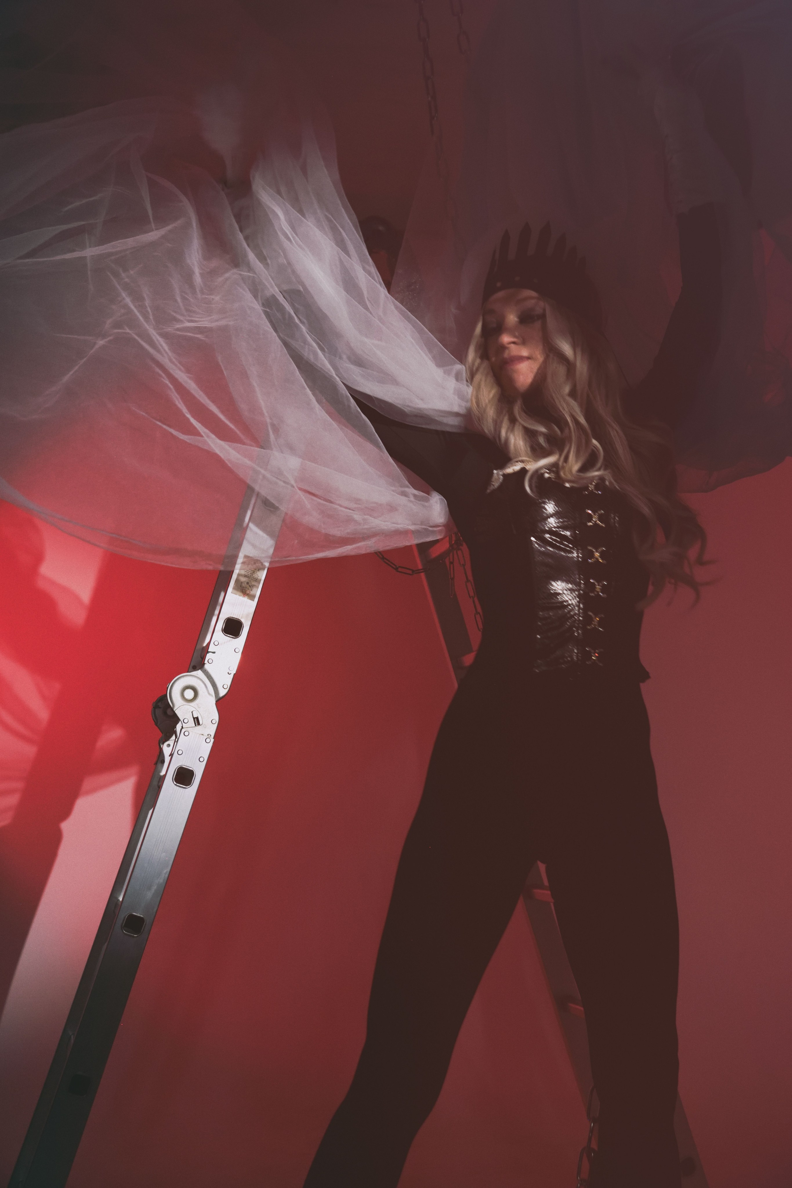 NEO-TSAREVNA. Yulia Yurchevskaya | Art Director & Visual Visionary