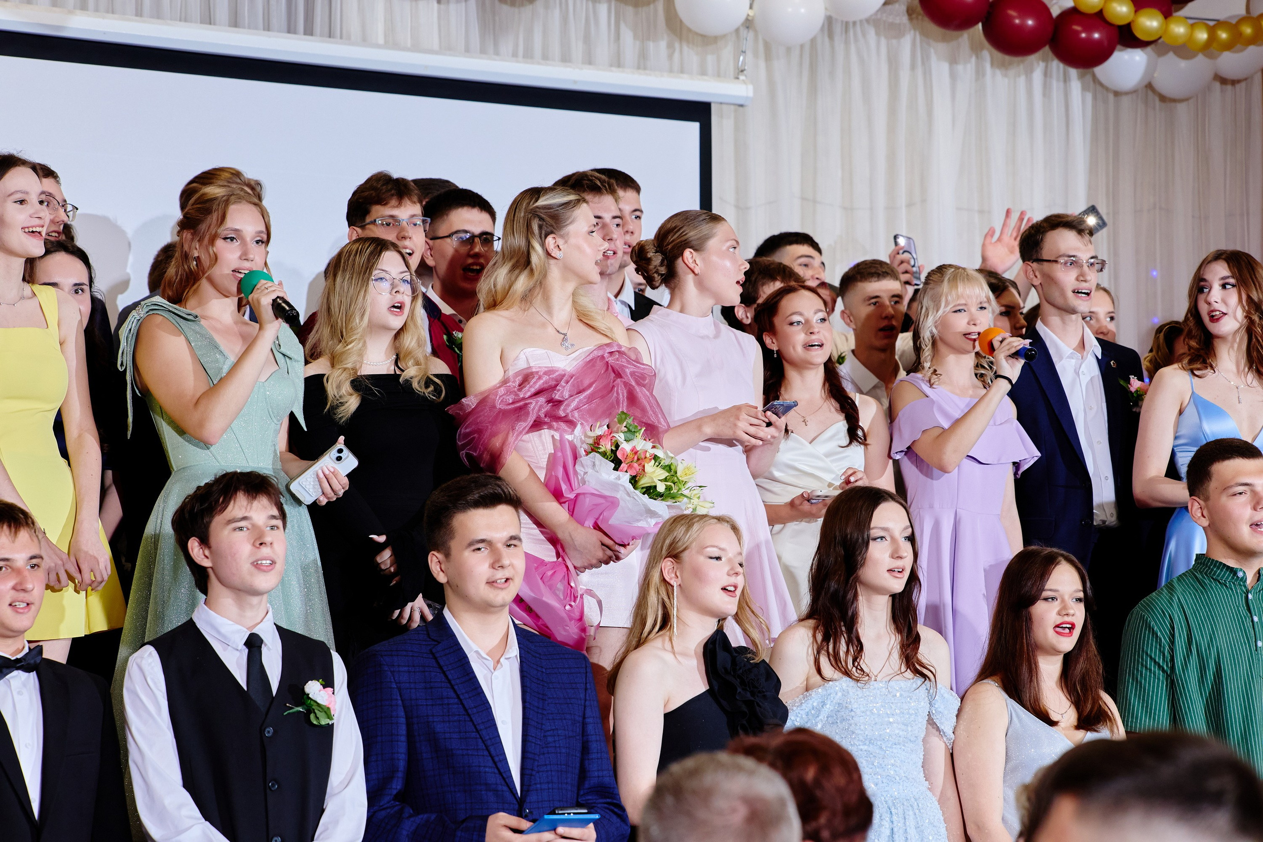 Выпускной 35 Сош. Фотограф Выпускные альбомы Таганрог Сергей Коробченко