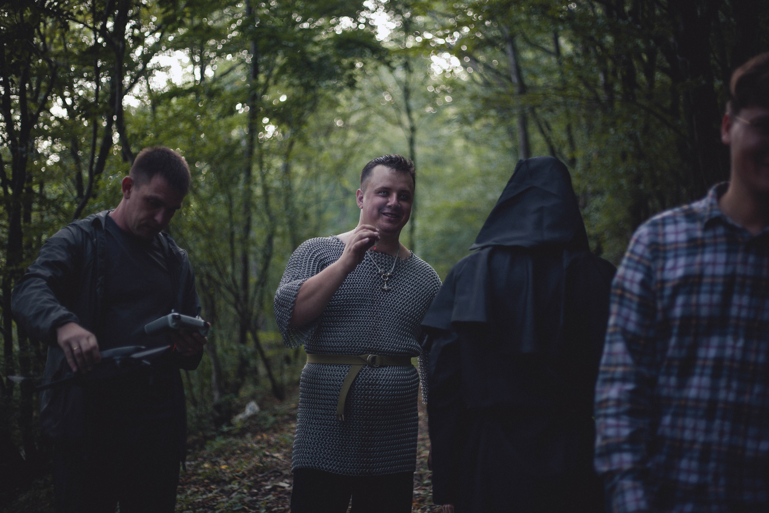 Клип. Уличный фотограф Города N