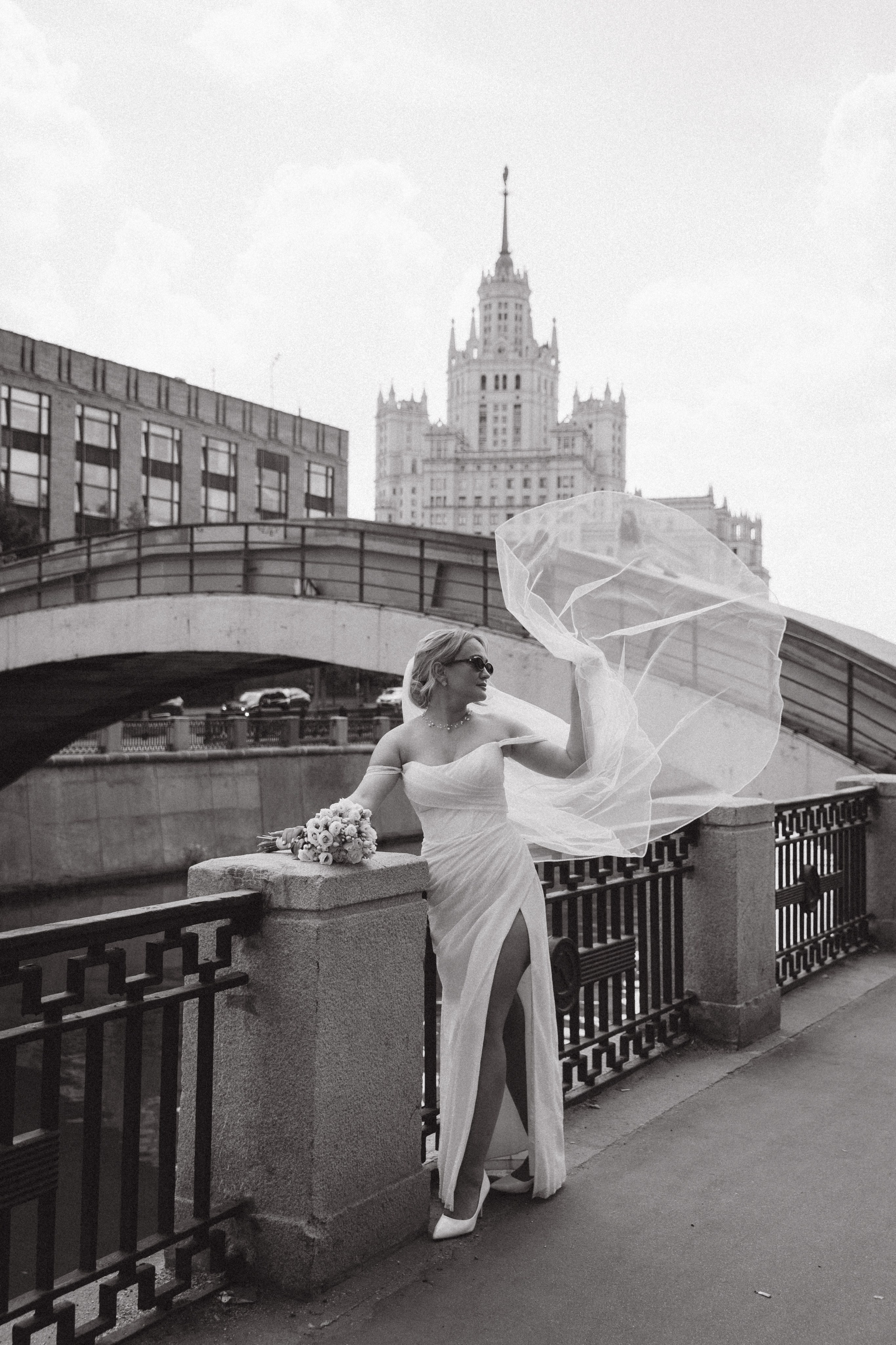 Тессинский мост свадьба. Свадебный и семейный фотограф Москва и Московская область