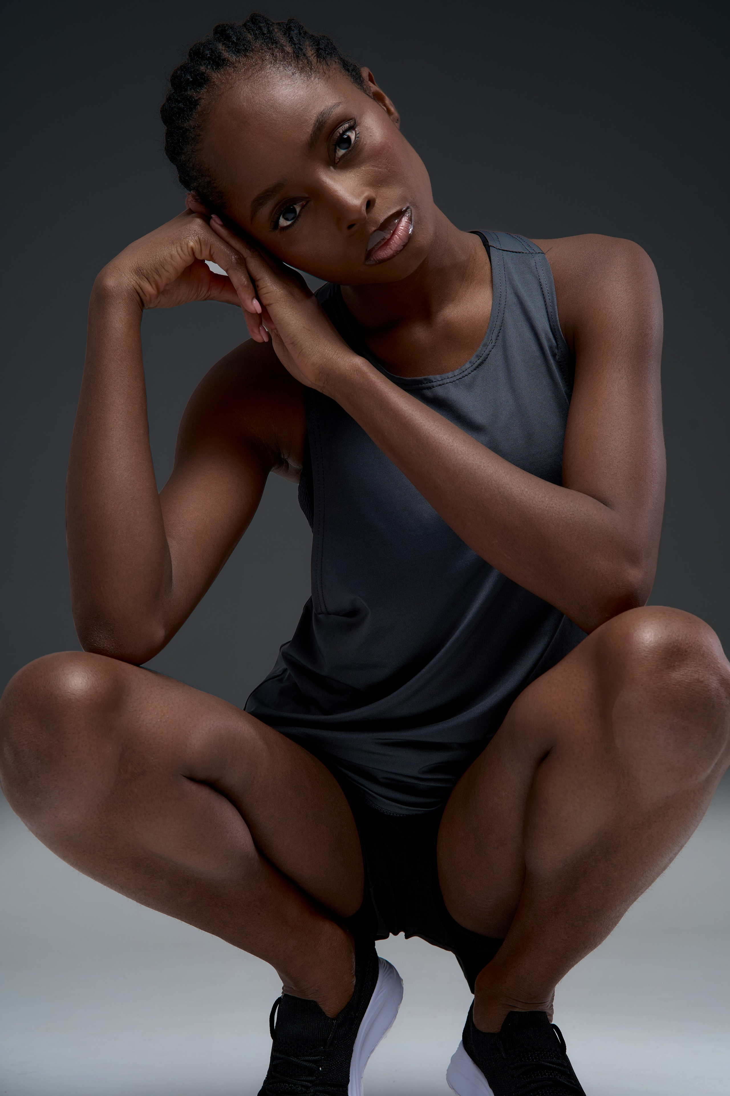 Спортивные футболки. Фотограф для маркетплейсов в Москве