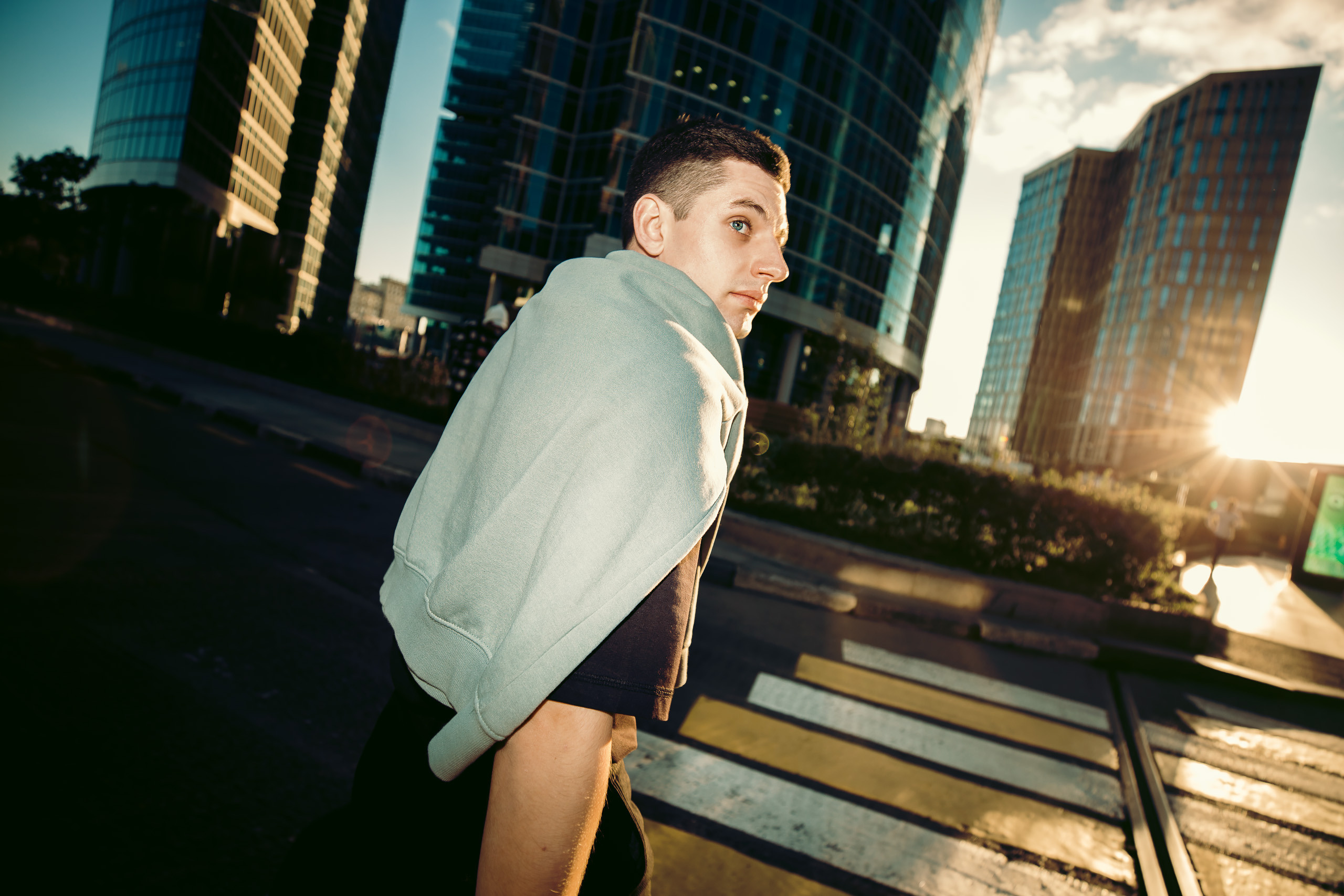 Уличная мужская фотосессия в Москве. Фотограф Зиновьев Илья, Москва