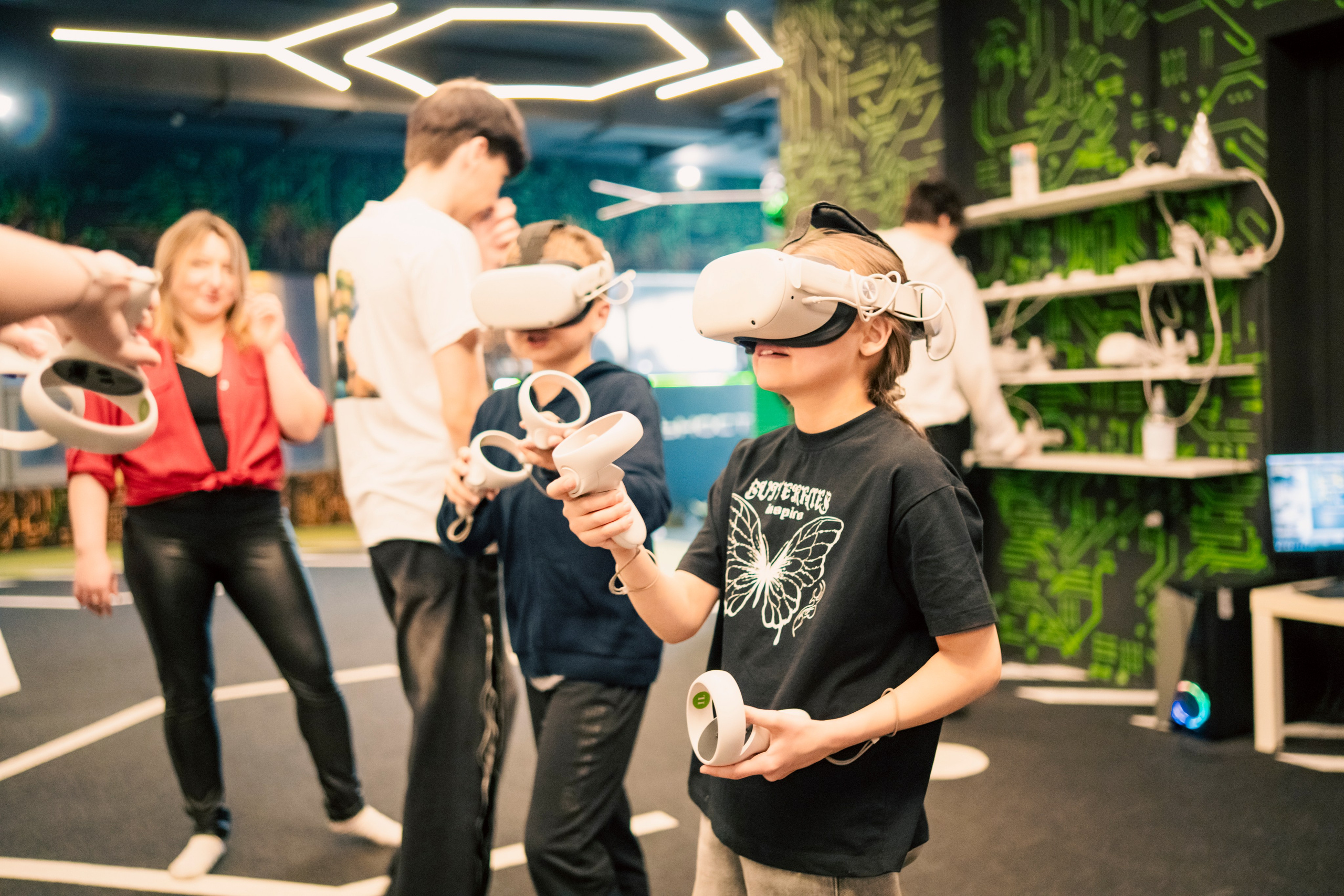 VR April-May. Felixtones