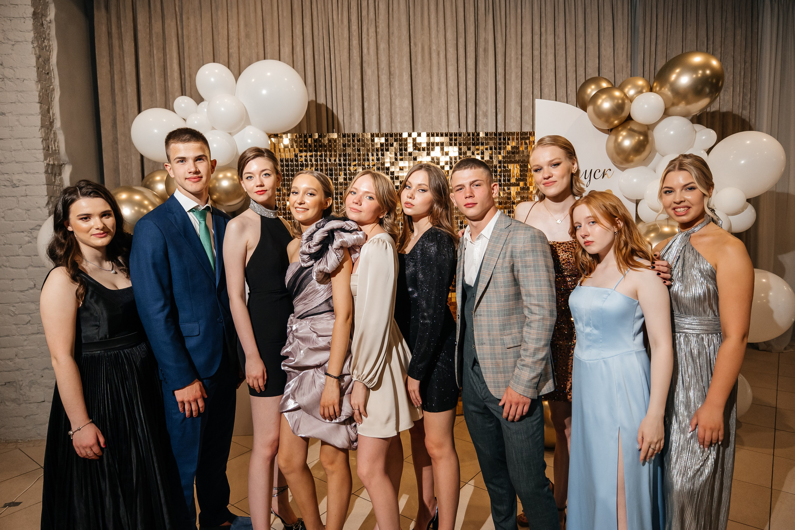 2023-06-23 Выпускной МБОУ СОШ № 10. Фотограф в Красноярске