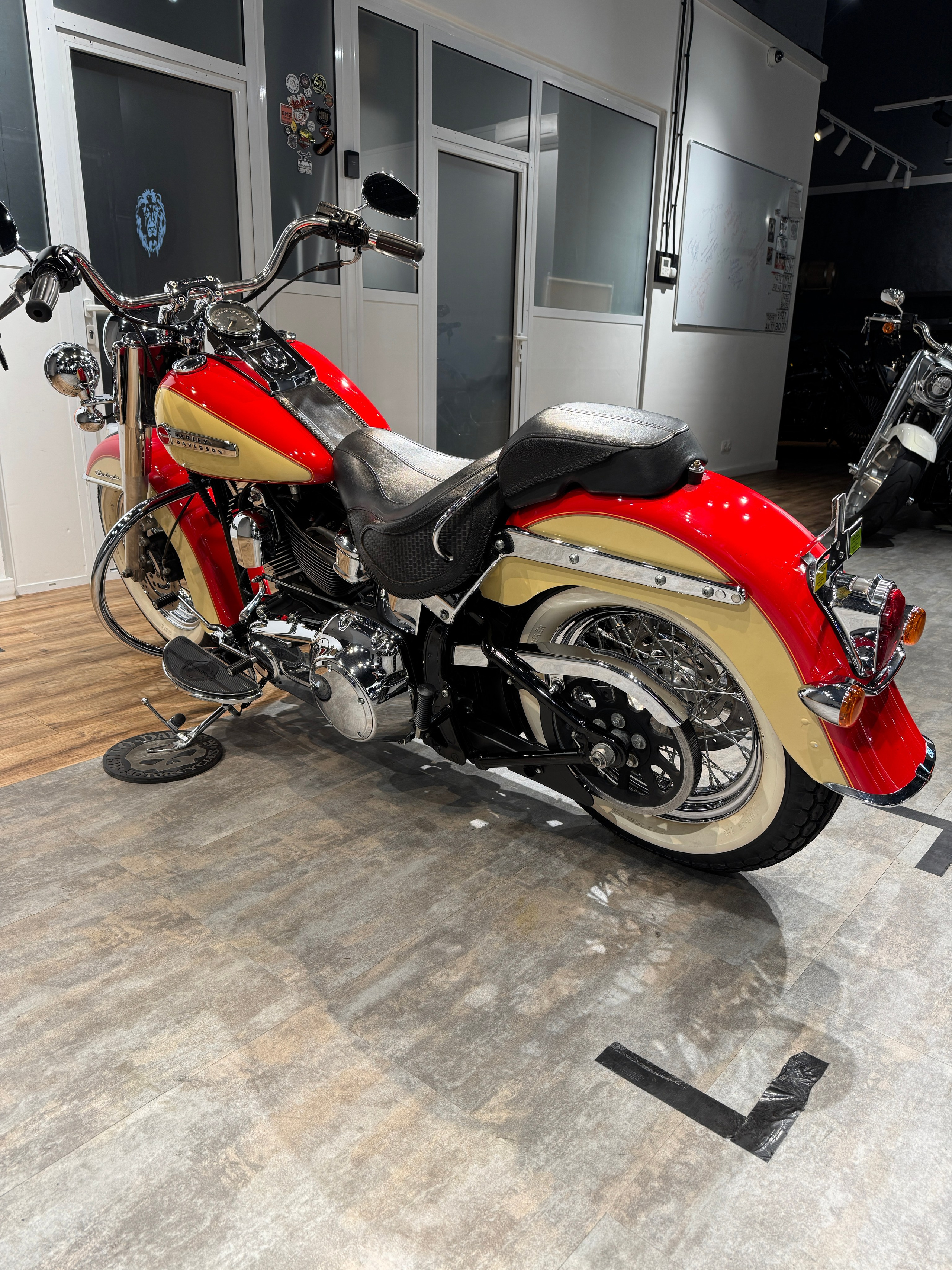 Harley Davidson Deluxe Orange Sand (Touring)— купить мотоцикл. Hello Davidson, Москва. Только хорошие мотоциклы…