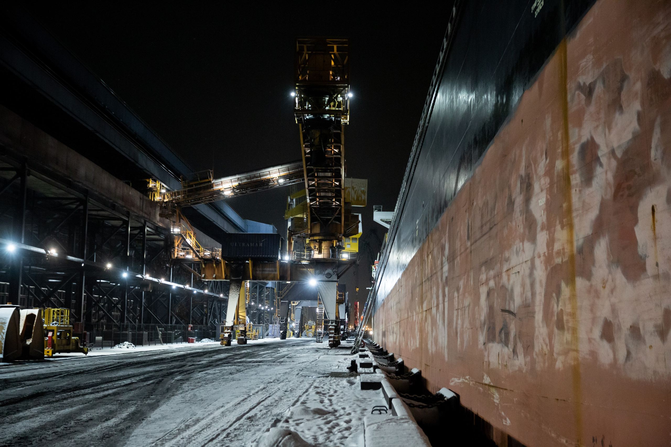 Зимняя разгрузка ULTRAMAR. Снимаю съемки