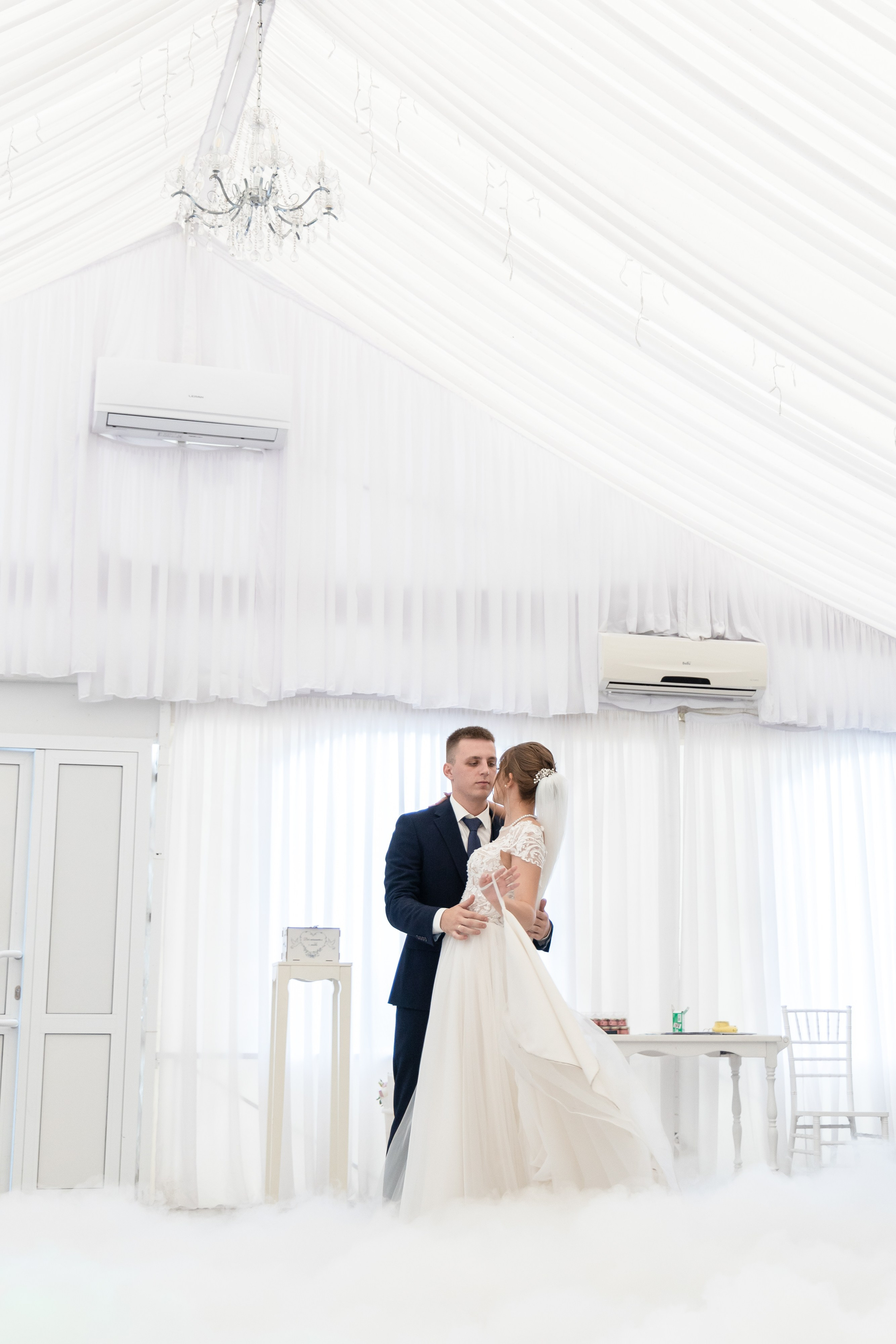 Ксения и Антон (полный день). Фотограф в Барнауле Юлия Садвокасова