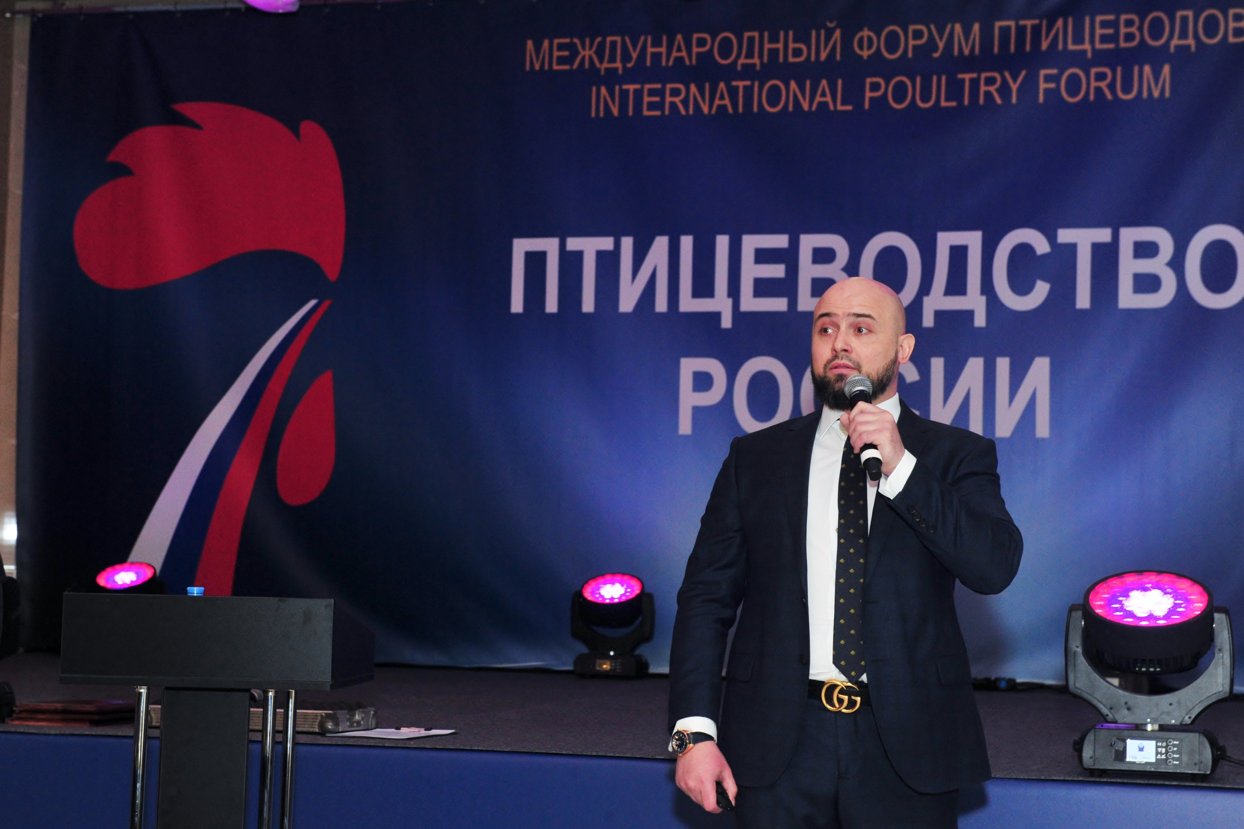 Экспресс съёмка участника Форума Птицеводство России в г-це Космос. Свадебный и семейный фотограф в Москве Ирина Гончарова