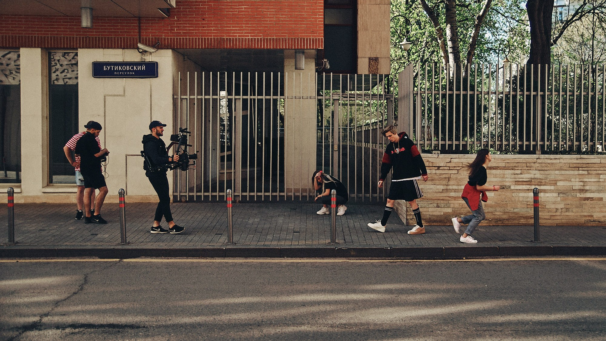 Бэкстейдж клипа — репортажная съёмка закулисья съёмочного дня. Репортажный фотограф в Москве — Дмитрий Тарасов | Съёмка мероприятий, концертов, корпоративов