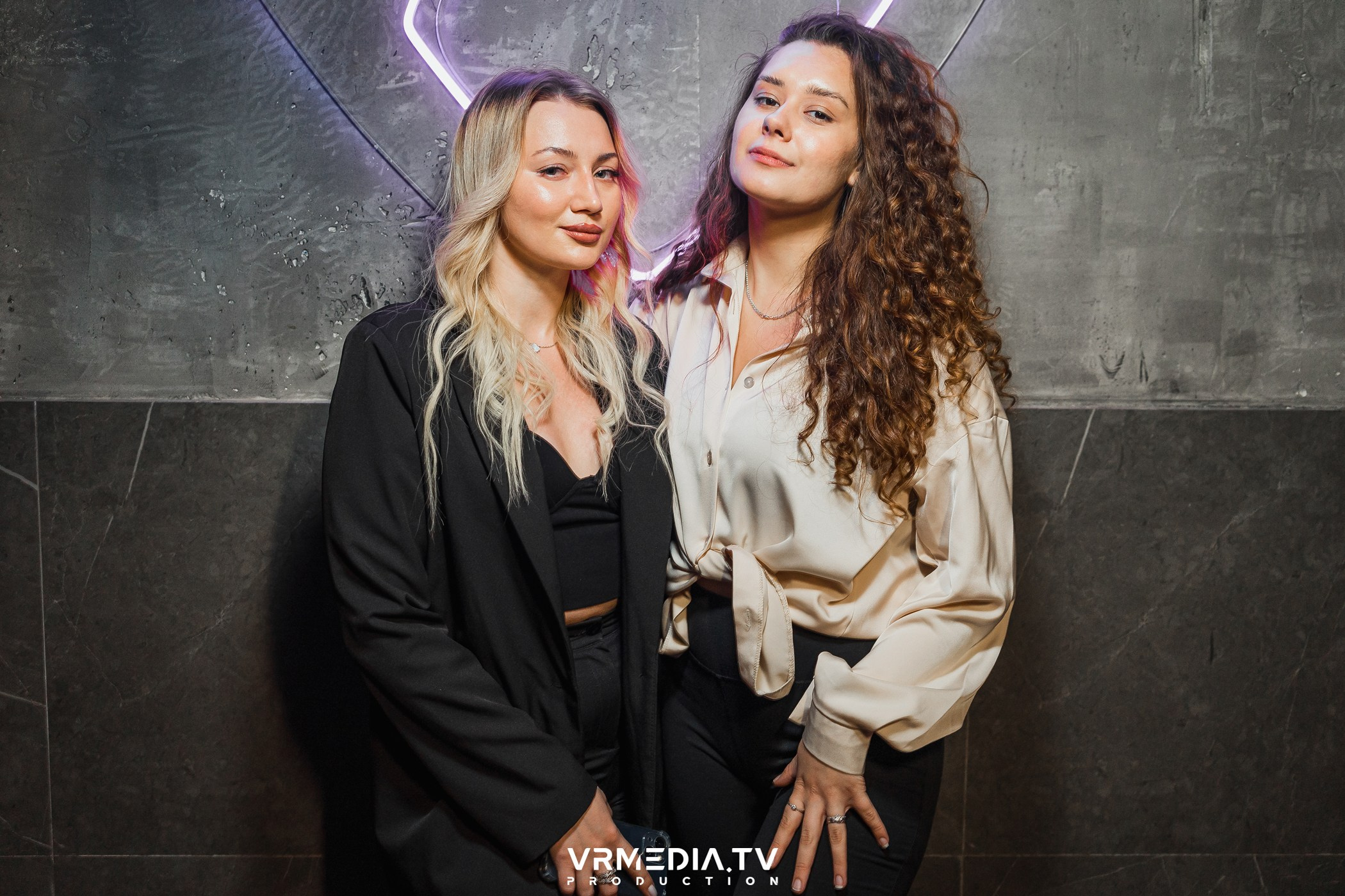 Halloween ARACHNOPHOBIA в баре «Друзья»