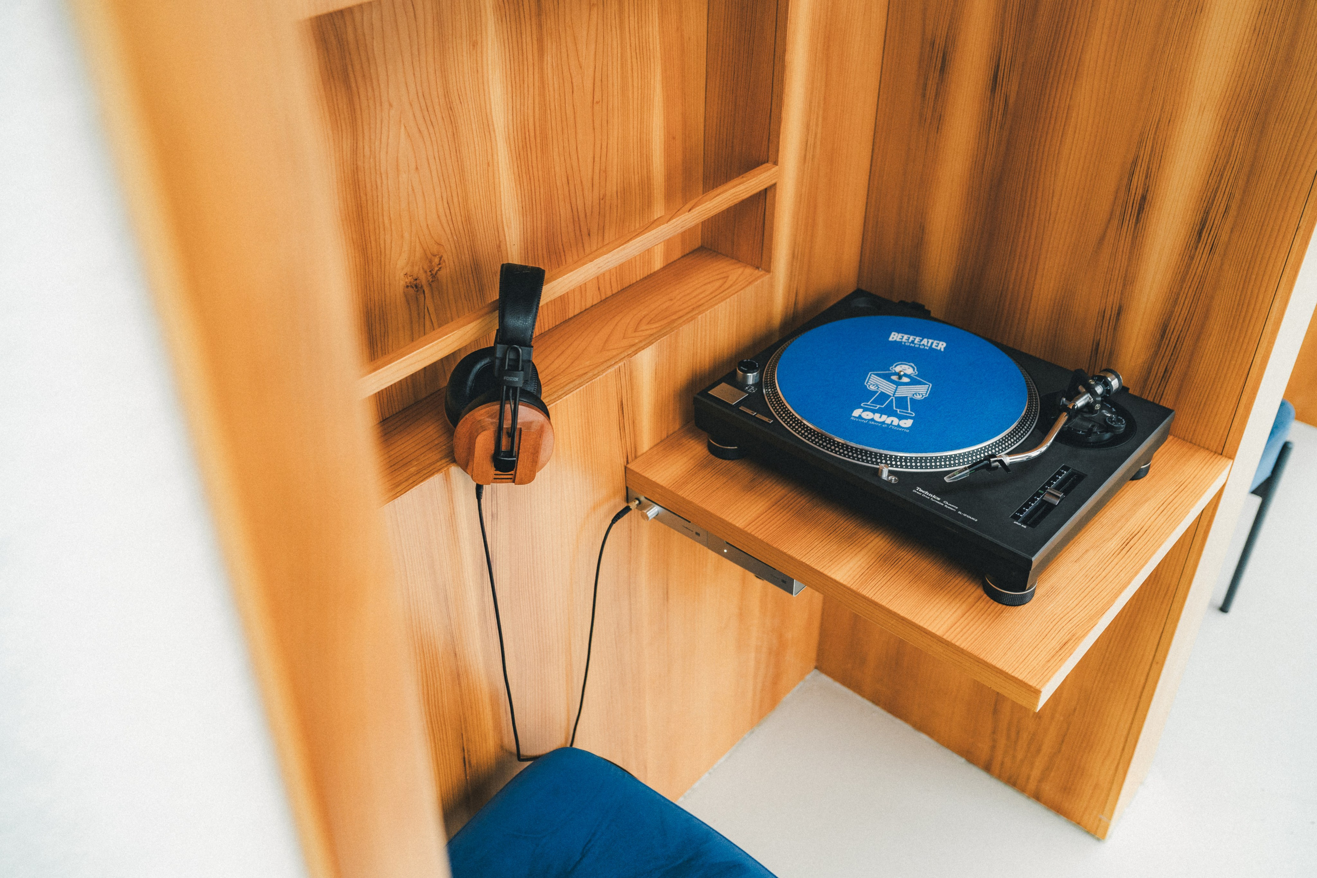 Found Record Store & Pizzeria. Фотограф Илья К. в Москве