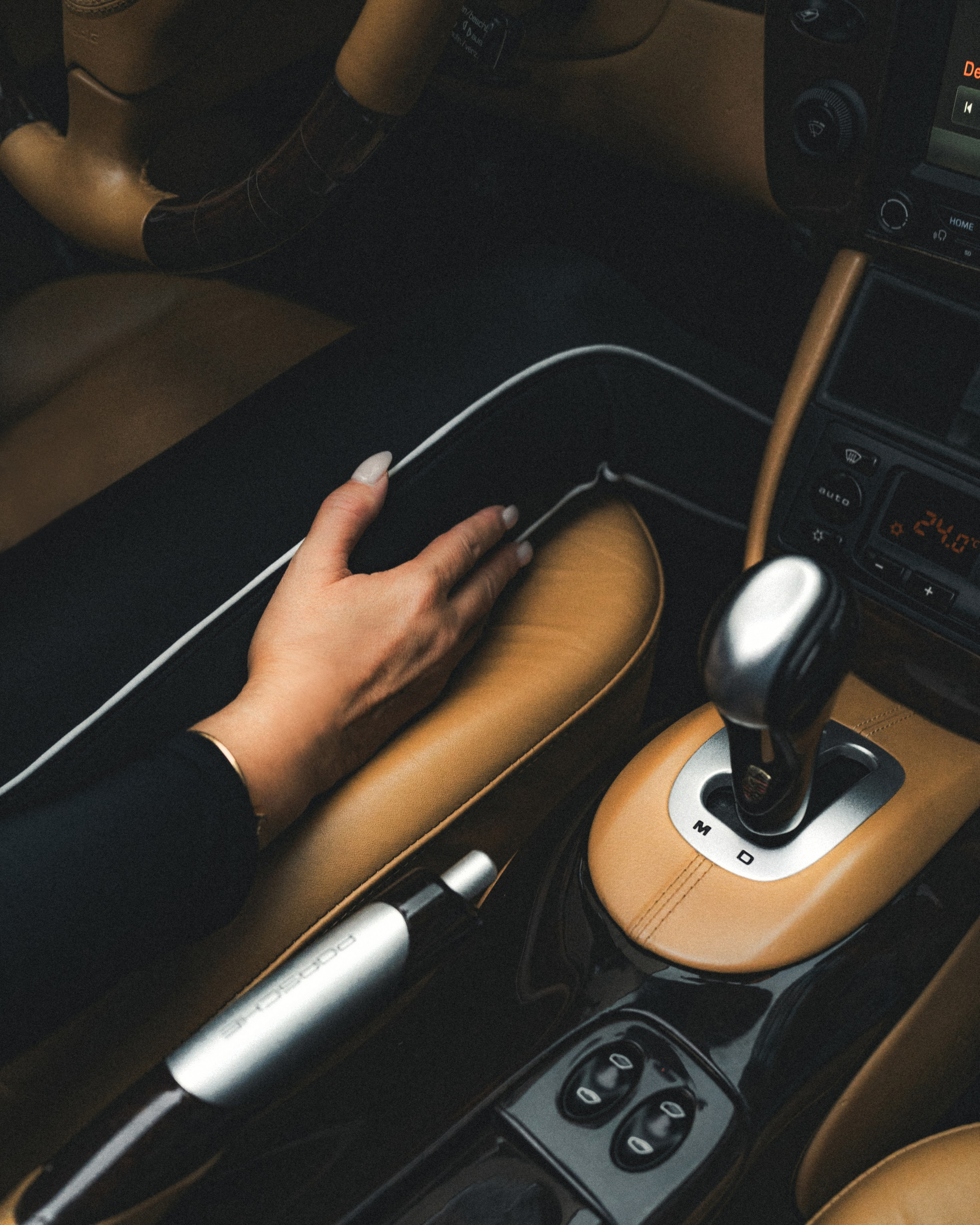 Porsche Carrera 4 Cabriolet x Elina. Фотограф Илья К. в Москве