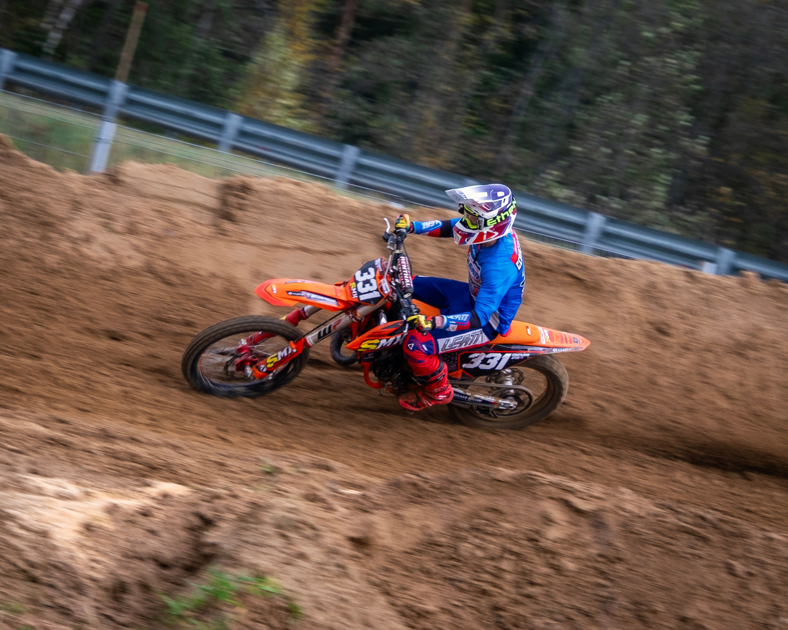 Мотокросс (Игора Драйв). Автомобильные фотографии и рисунки в Санкт-Петербурги Пашков Дмитрий