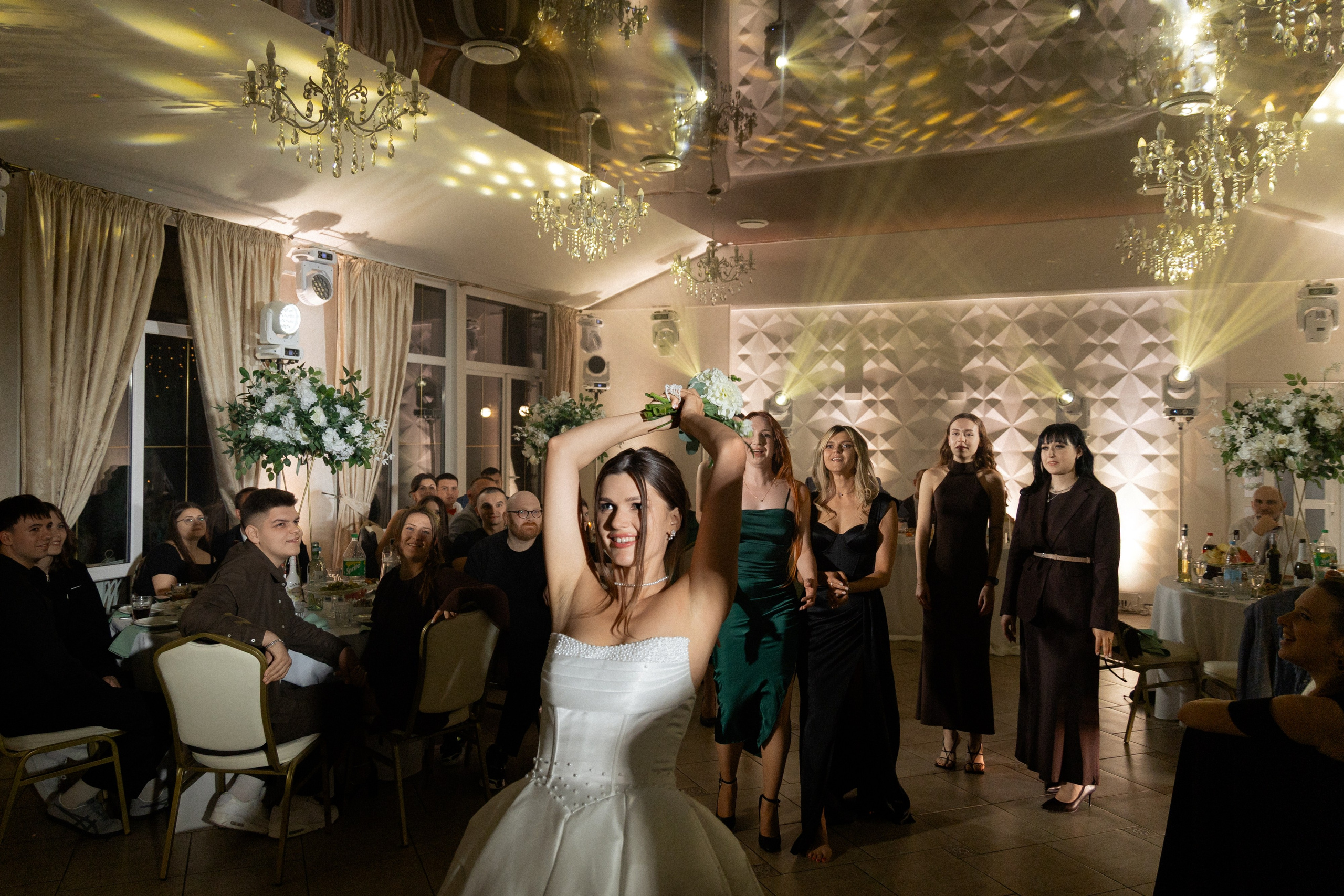 Свадебная фотосессия Анастасии и Игоря в Усадьбе Легенда. Свадебный фотограф в Минске/Беларуси Сергей Спиридонов