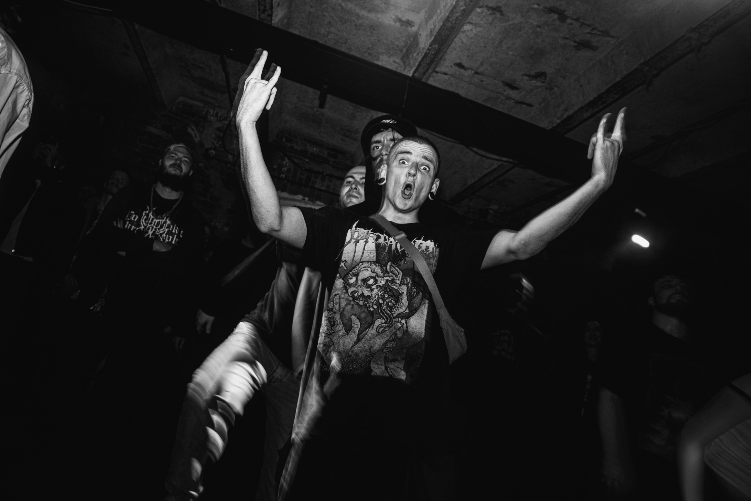 Lowfloor & Smyčka & Supruga 30.10.2025. Репортажный фотограф в Москве Legiodot