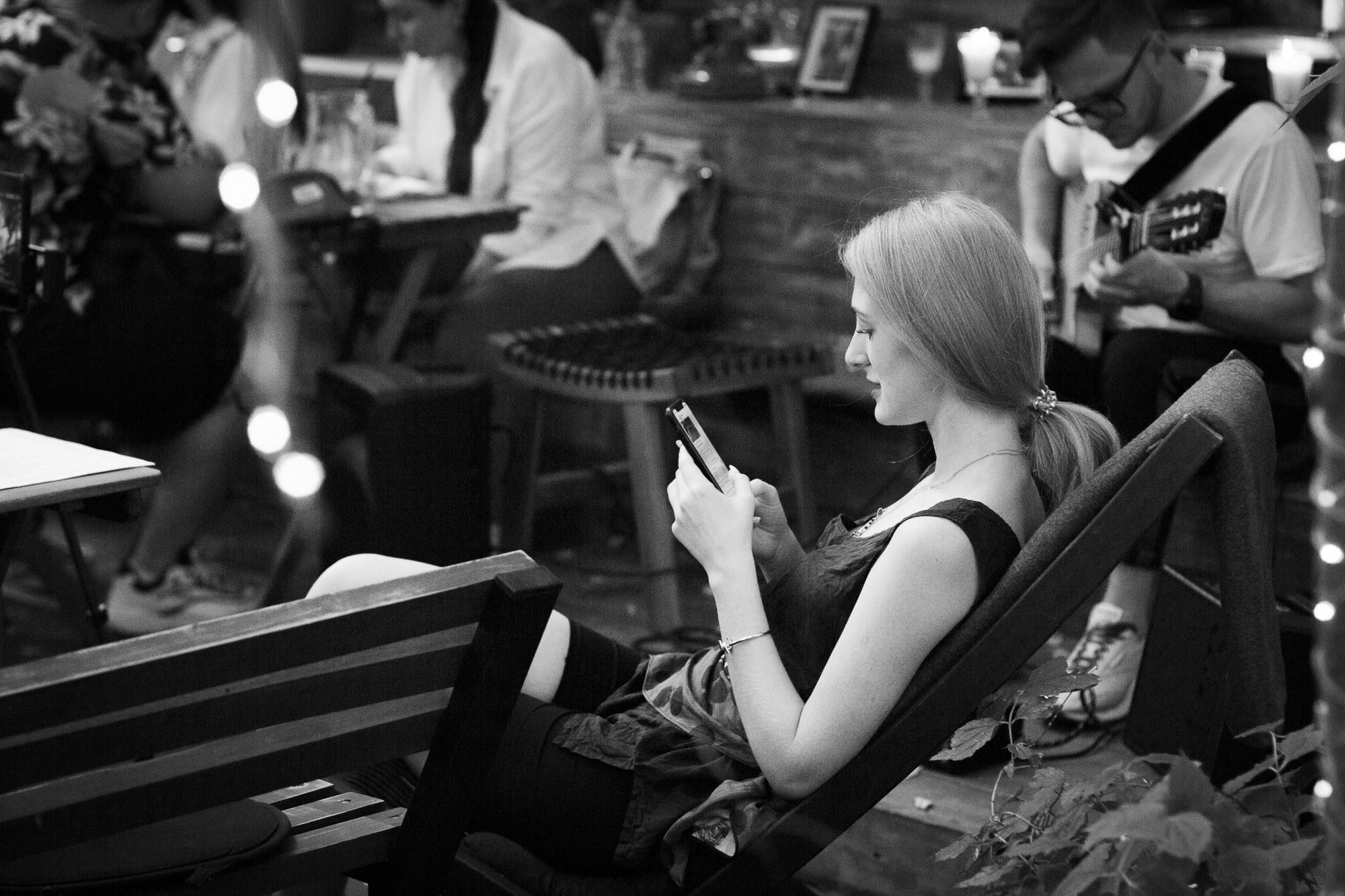 Концерт в летнем кафе Bollo. SaGaFOTO.ru