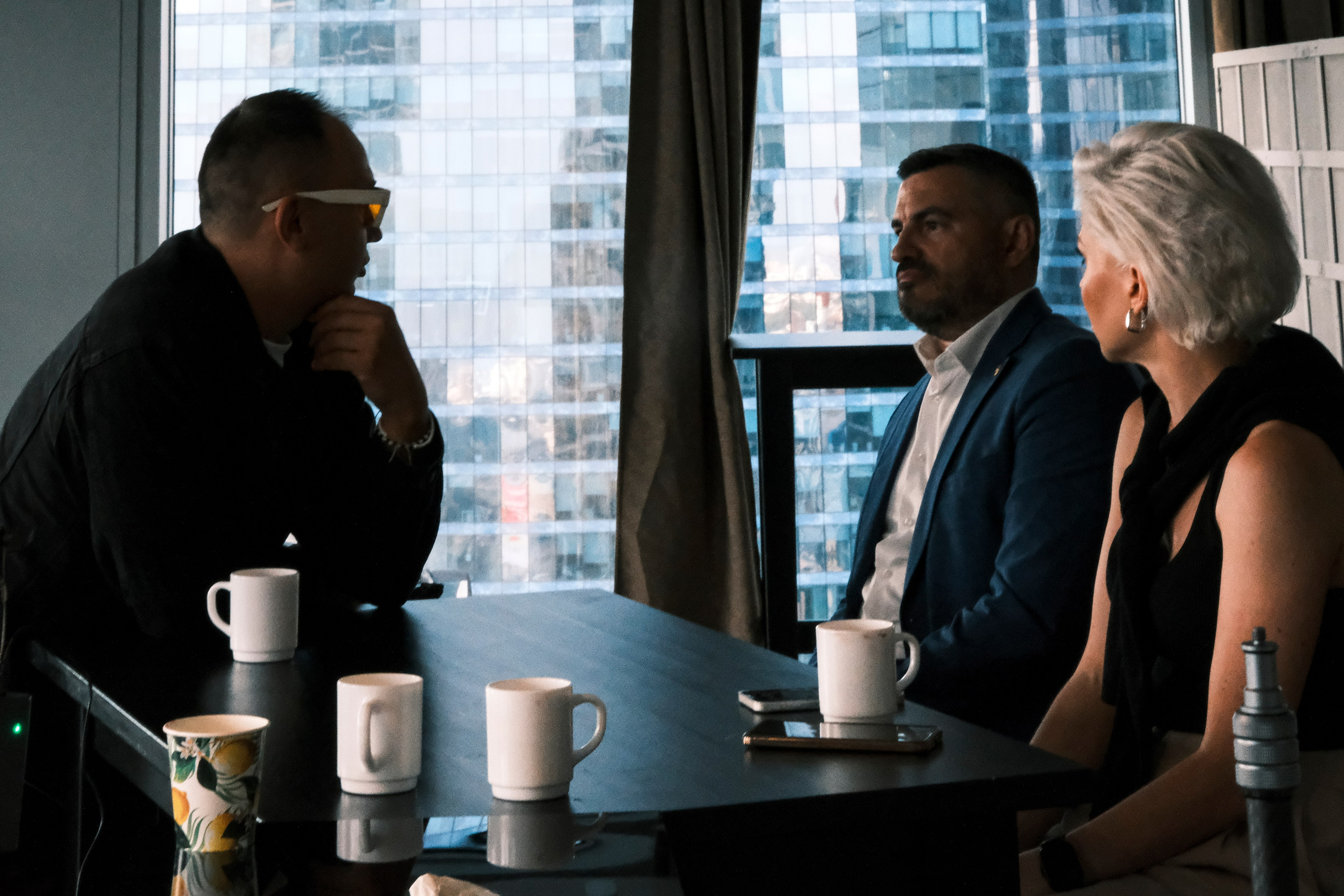 ROST100_ БИЗНЕС КВАРТИРНИК. Индивидуальная фотосъёмка в Москве. Фотограф Василиса Тарасова