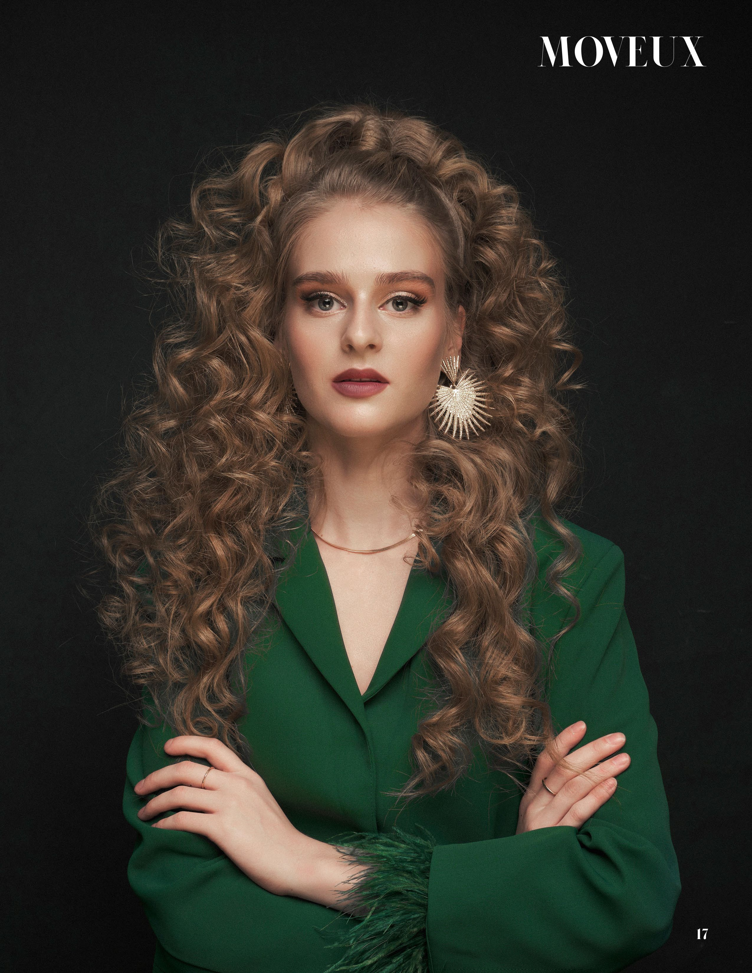 Портретный женский фотограф в Санкт-Петербурге — Елена. Специализируюсь на создании эмоциональных и стильных портретов женщин. Уникальные фотосессии в лучших локациях города. Профессиональный подход, индивидуальный стиль и уютная атмосфера. Записывайтесь на съемку и запечатлейте свою красоту!