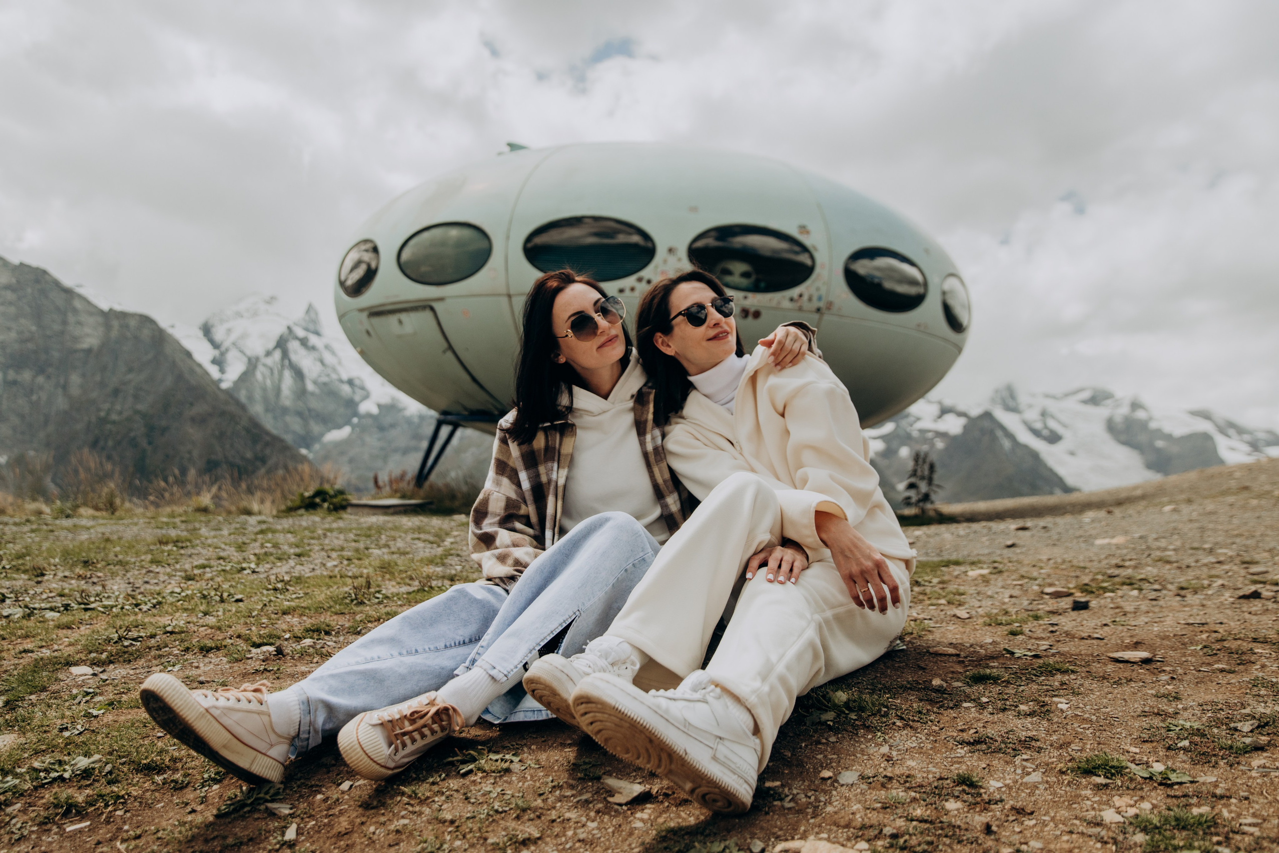 Юля с семьей, Домбай. Портфолио