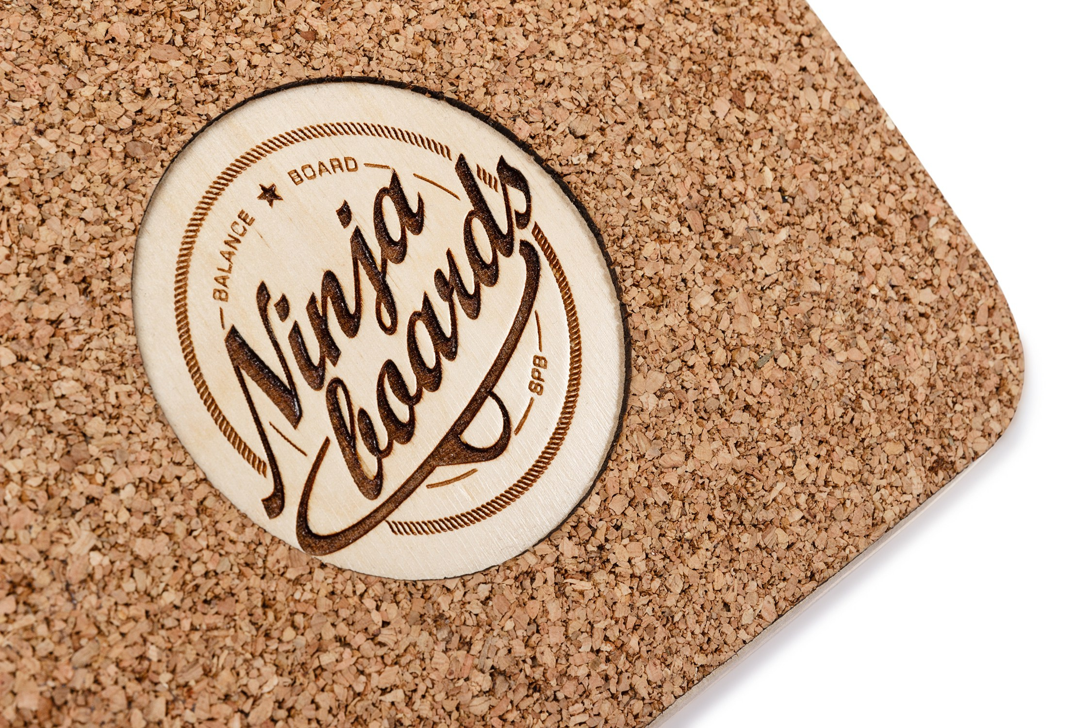 Предметный фотограф в Санкт-Петербурге. Студийная фотосессия для рекламы. Фото для маркетплейс. Профессиональный фотограф Сергей Пушкин. Фотосъёмка на белом фоне СПб. Фотограф обтравок. Фотосъемка для сайта и каталога. Фото спорттоваров. Балансборд.