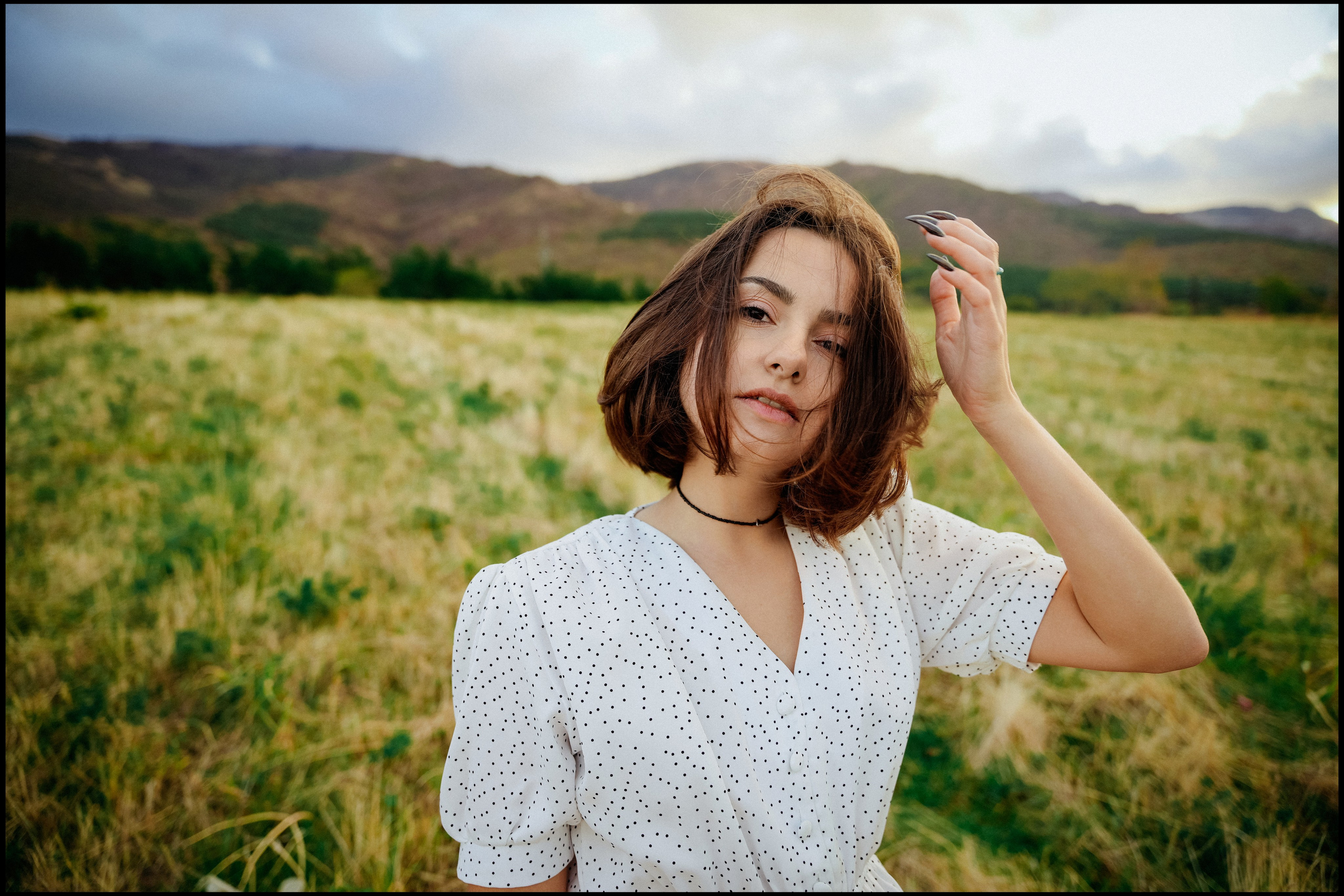 В полях. VISUAL ARTIST · KRONGAUZ ANASTASIA