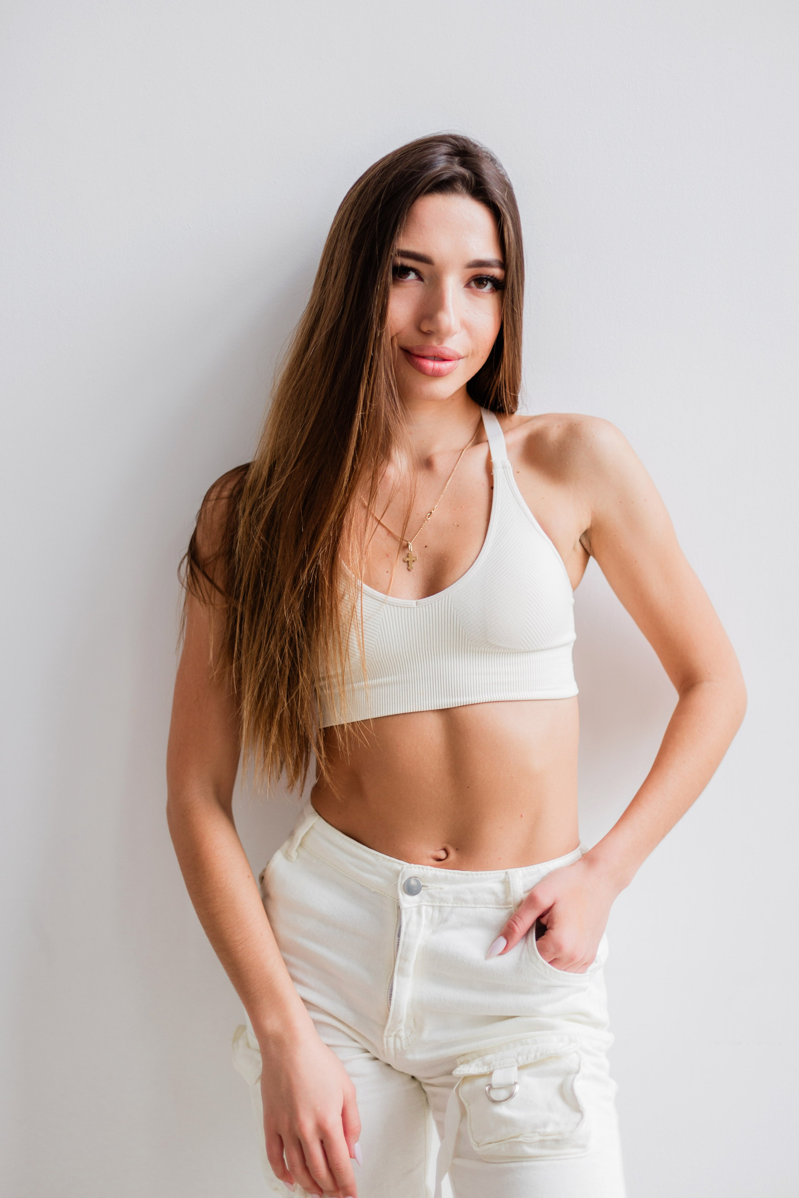 Портреты в студии. Портреты студия Москва. Модельные тесты. Lovestory студия в Москве. Женсий фотограф