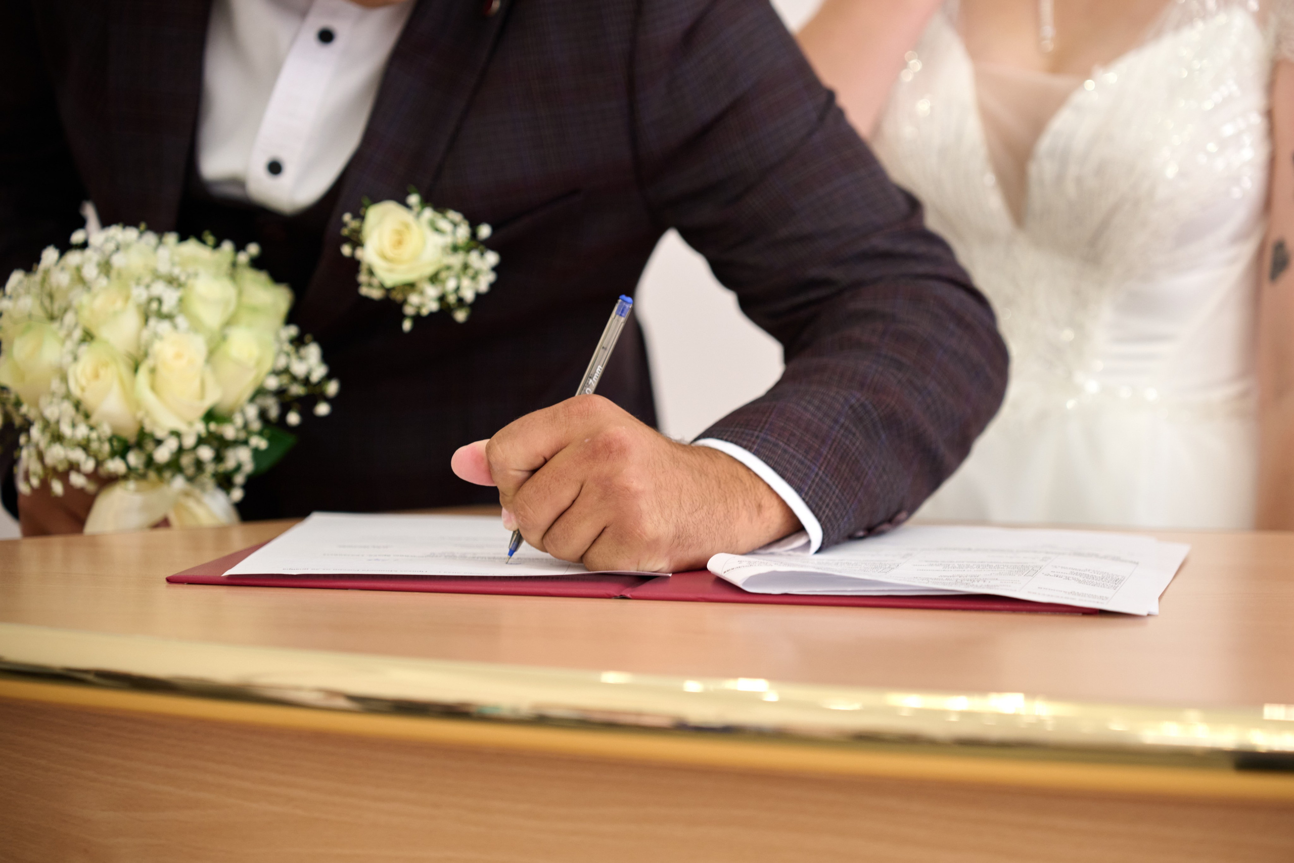 Свадебная фотосессия Ильи и Евгении в Старом Осколе. Профессиональный фотограф Старый Оскол, Губкин — свадьба, венчание, крещение, юбилей и день рождения