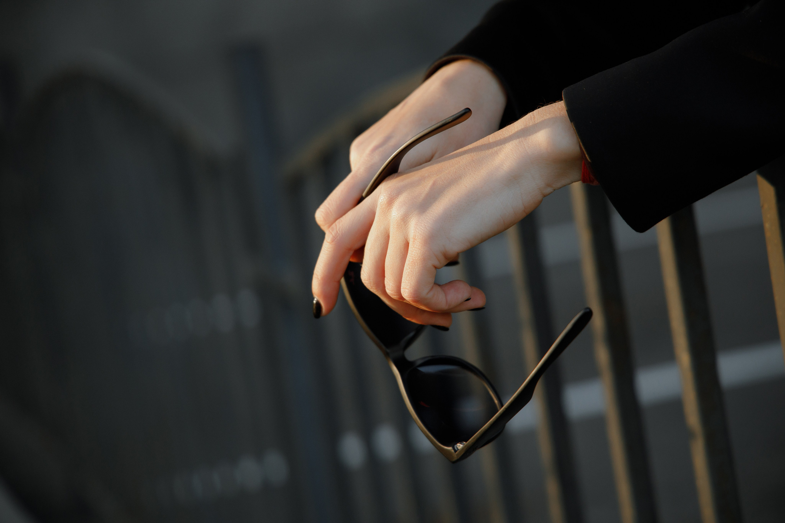 На темной стороне луны. Фотограф Новороссийск