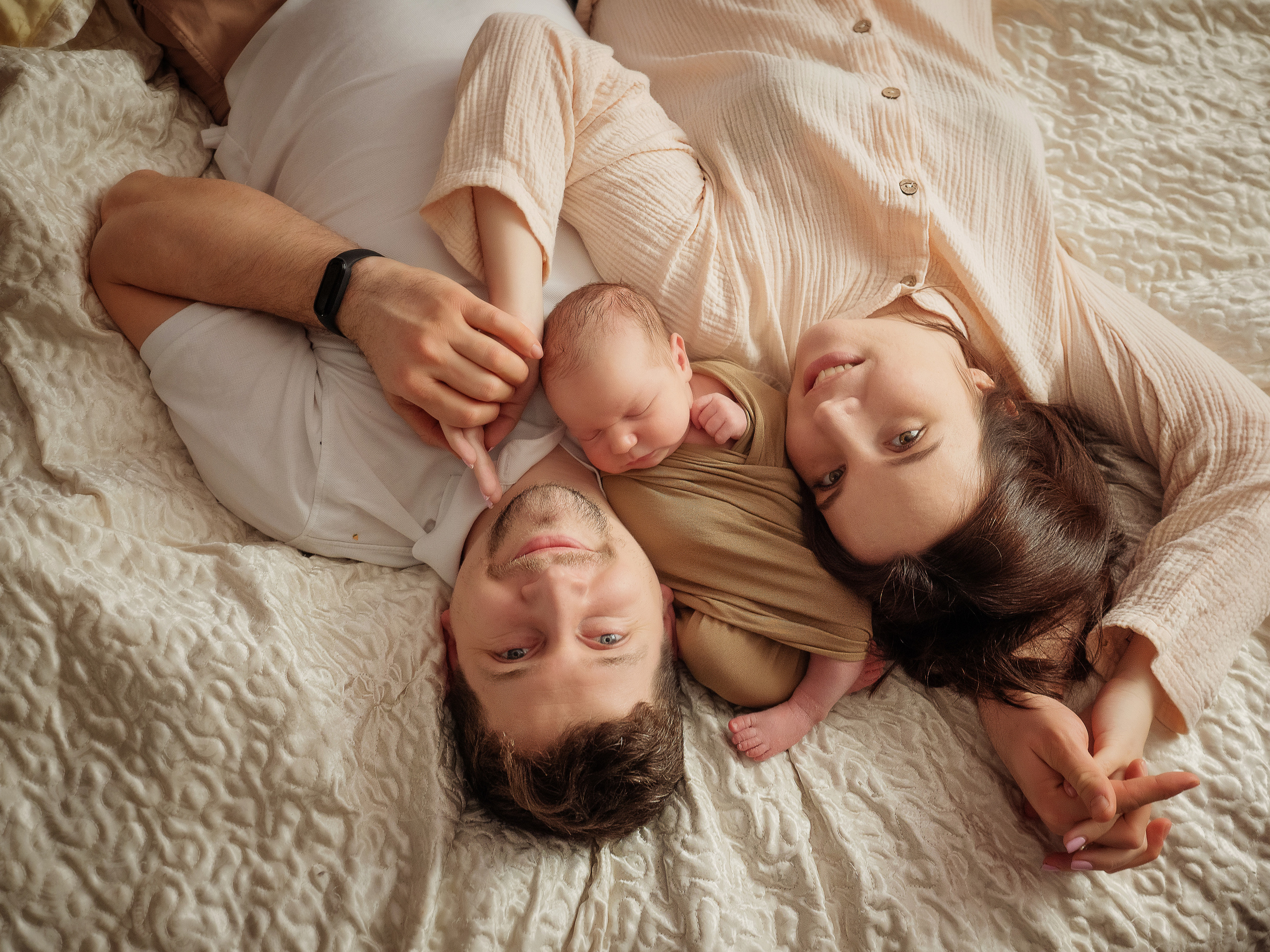 Фотосессия ньюборн с родителями