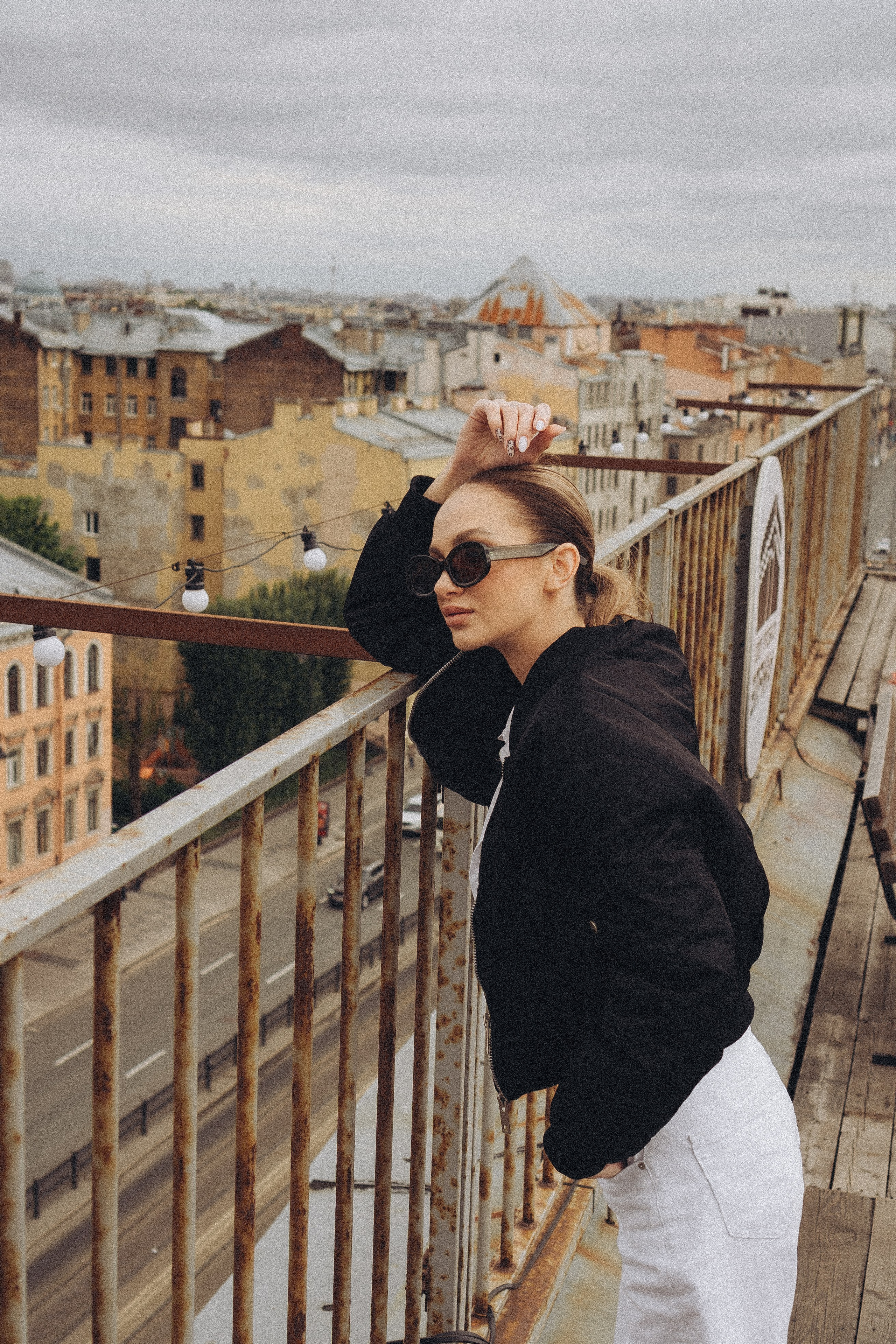 МЫ ГУЛЯЛИ ПРО КРЫШАМ ПИТЕРА. Профессиональный фотограф, Санкт-Петербург — Виктория Богомолова