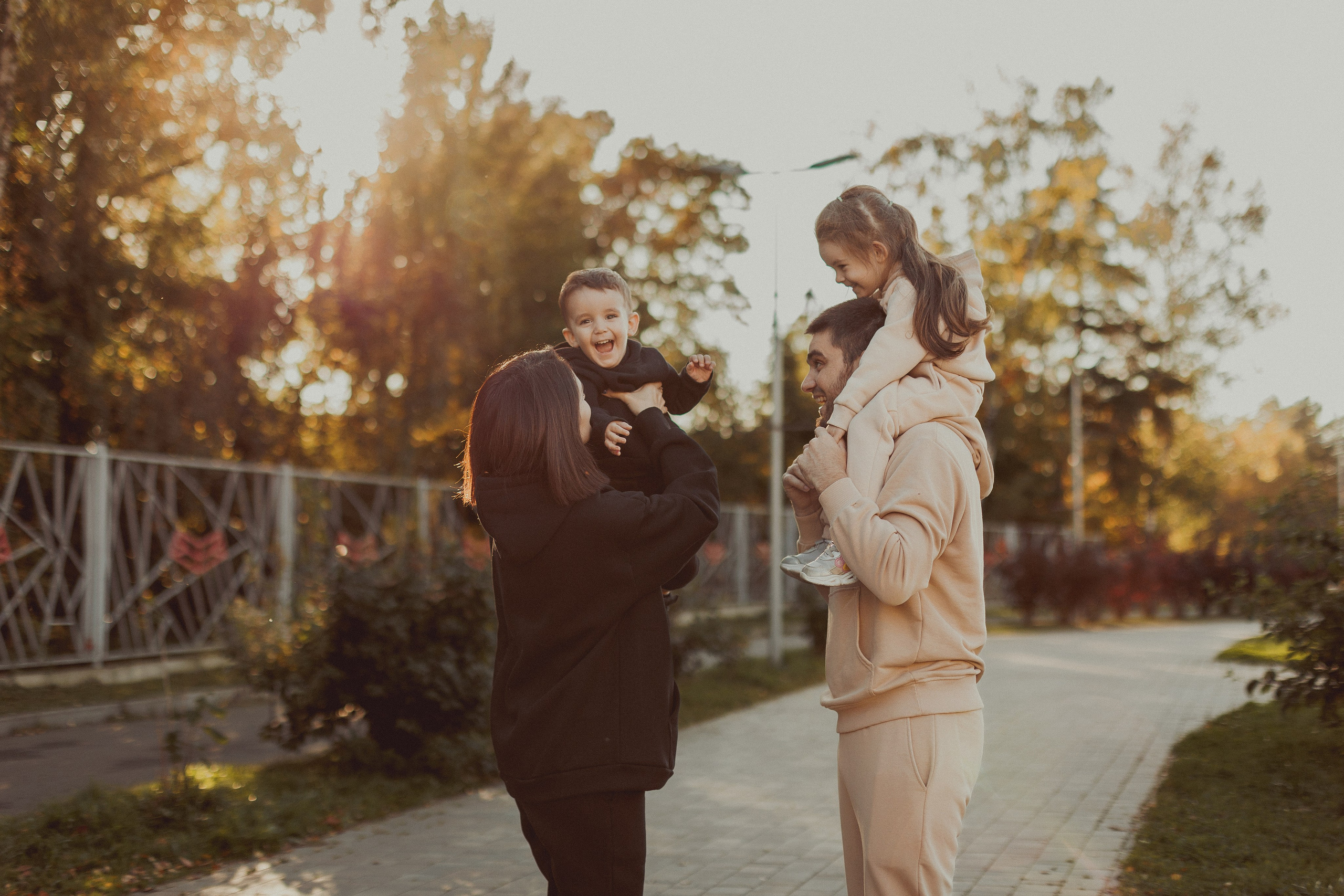 Семейный и индивидуальный фотограф в Химках и Москве