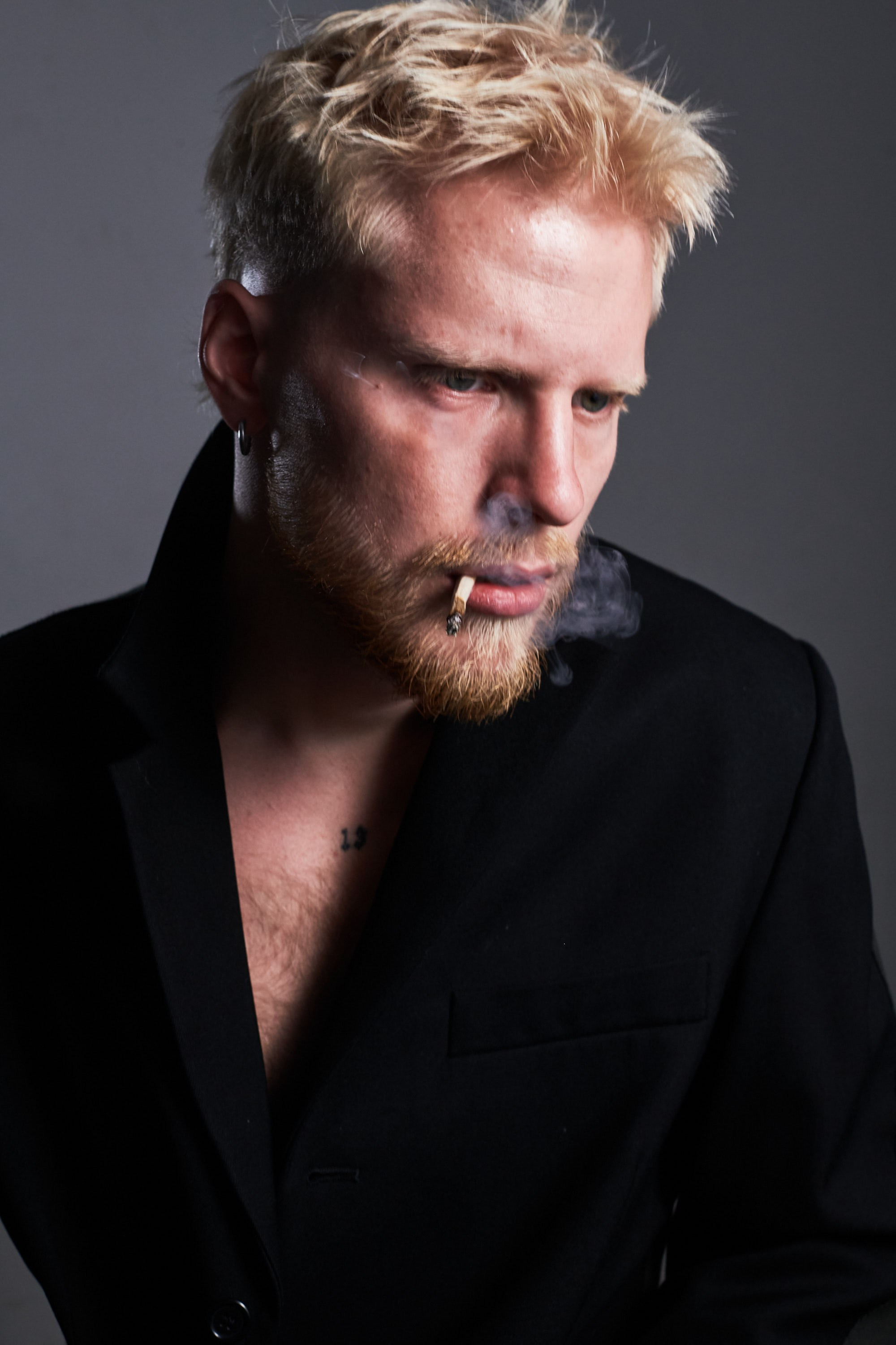 MAD AND HEALTHY. Main