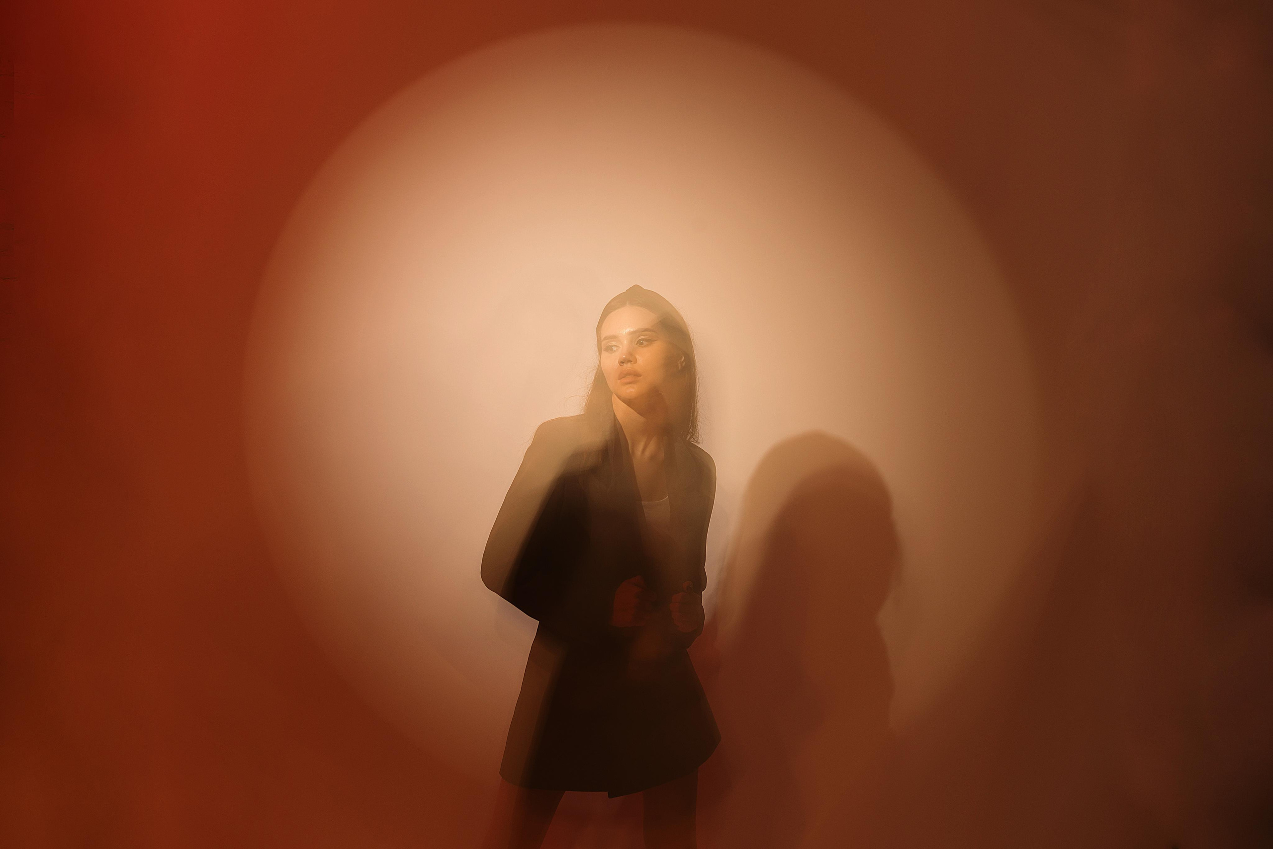 Фотосессия с цветным светом для Даши. Фотограф в Самаре | Катерина Гущина