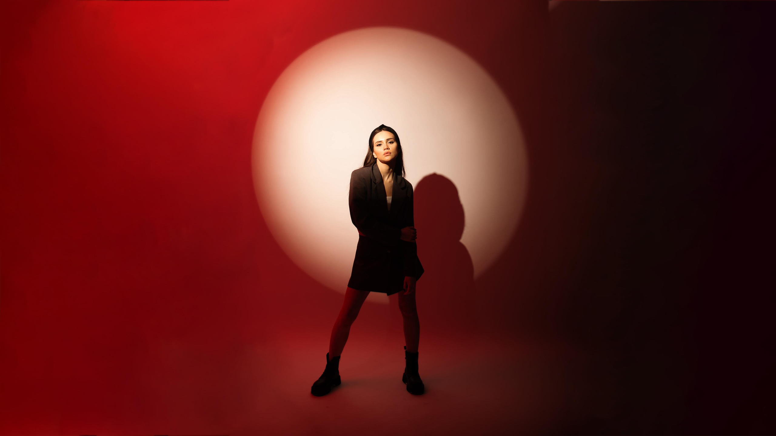 Фотосессия с цветным светом для Даши. Фотограф в Самаре | Катерина Гущина