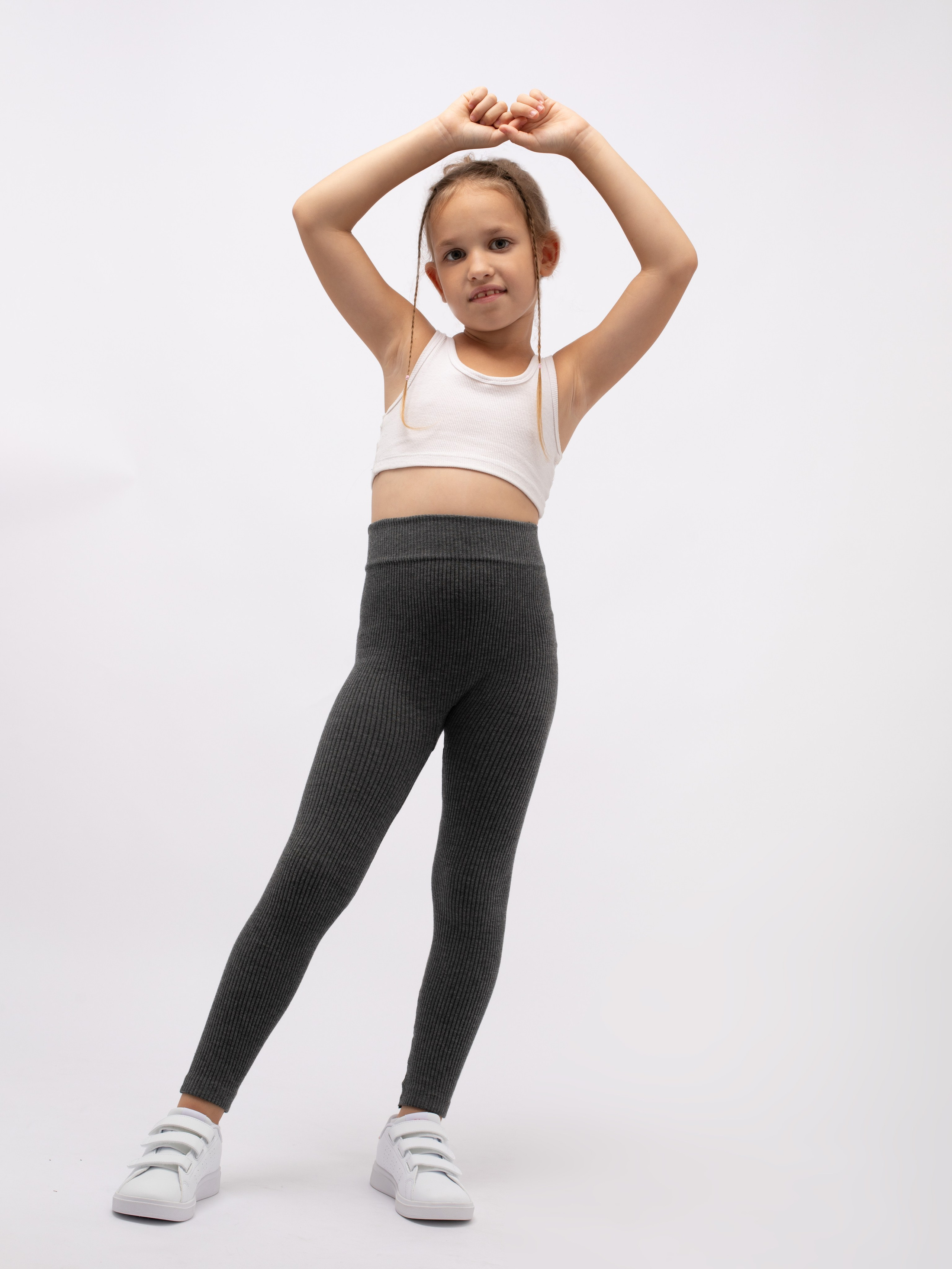 Детские лосины. Фотостудия предметной и модельной съёмки для маркетплейсов