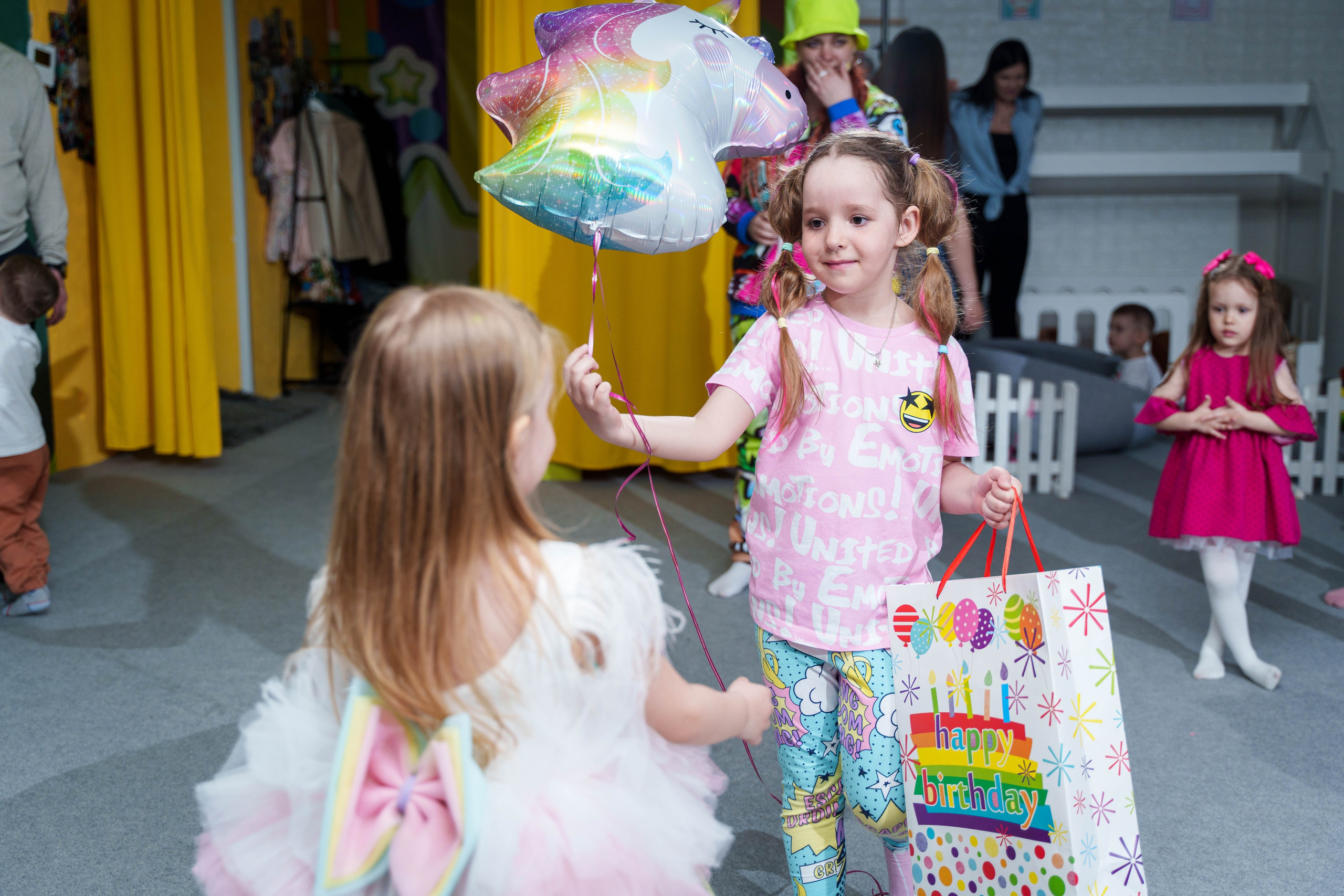 Фотограф на детские праздники. Свадебный и семейный фотограф в Новосибирске Данил Коротких