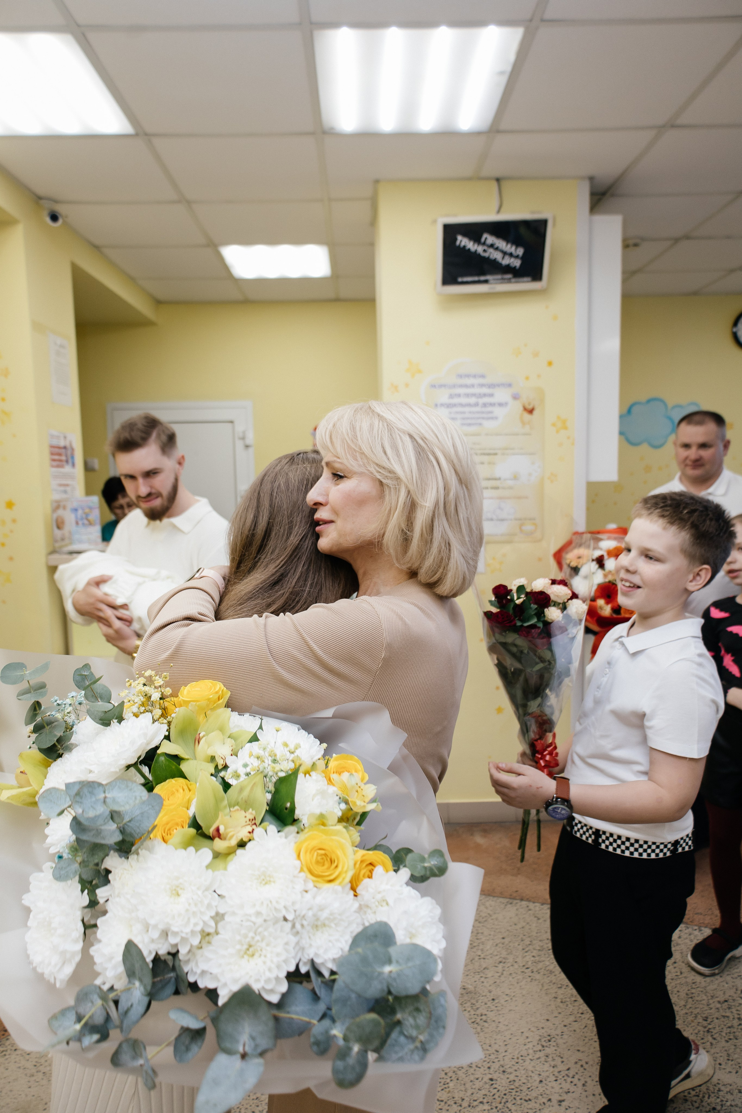 Выписка. Роддом № 7. Фотограф Березенская Ирина в Новосибирске