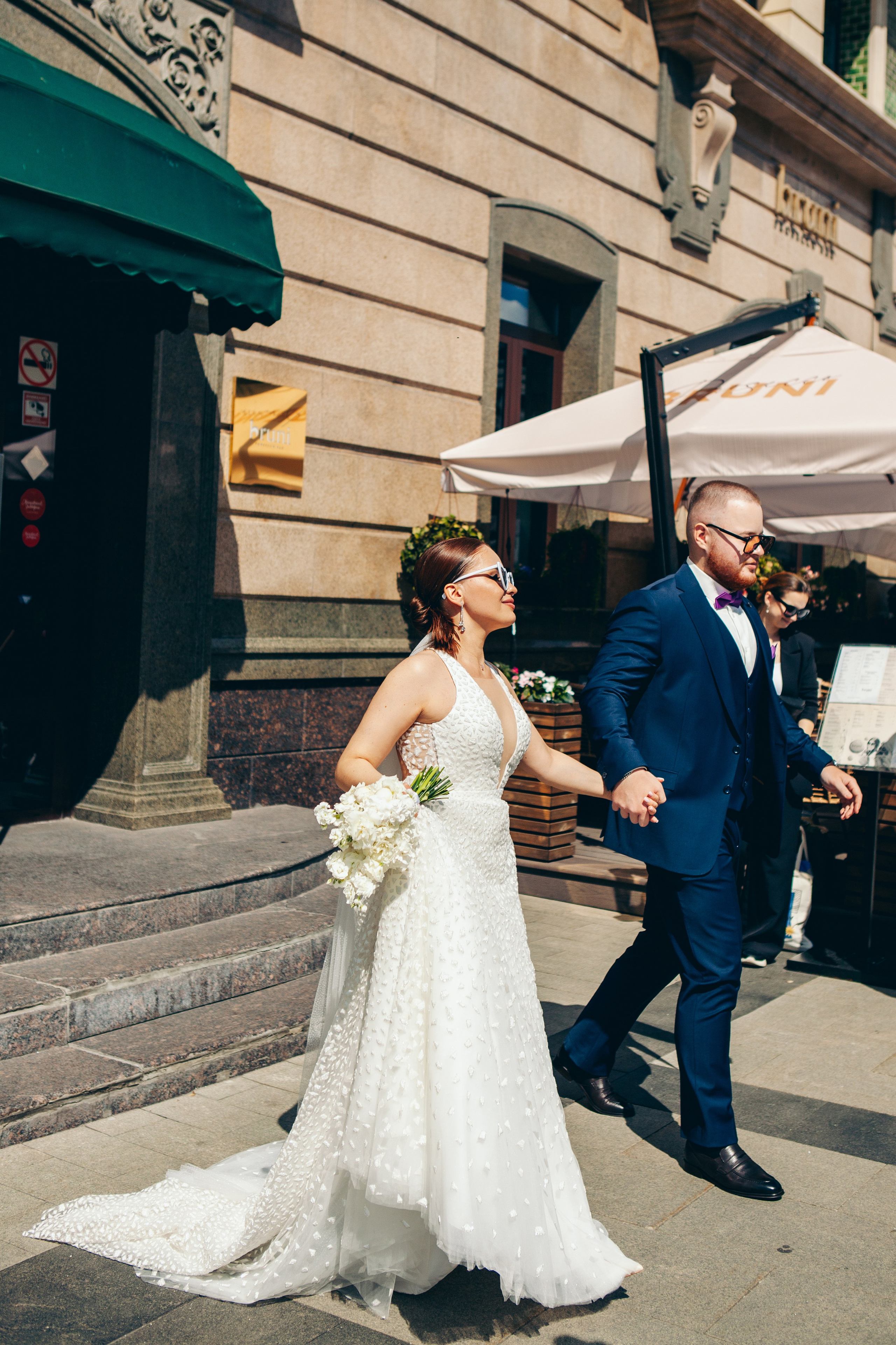 Свадебная фотосессия в отеле hartwell hotel и на патриарших прудах. Фотограф Ольга Ефремова