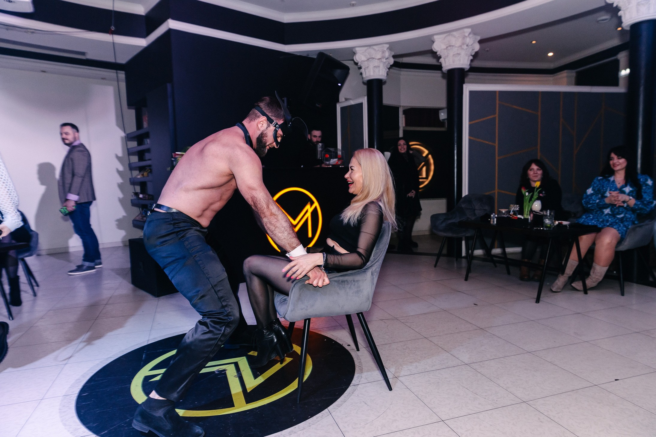 8 марта в лаунж-баре Major 2024. Свадебный, семейный и детский фотограф в Калининграде Елена Кравцова