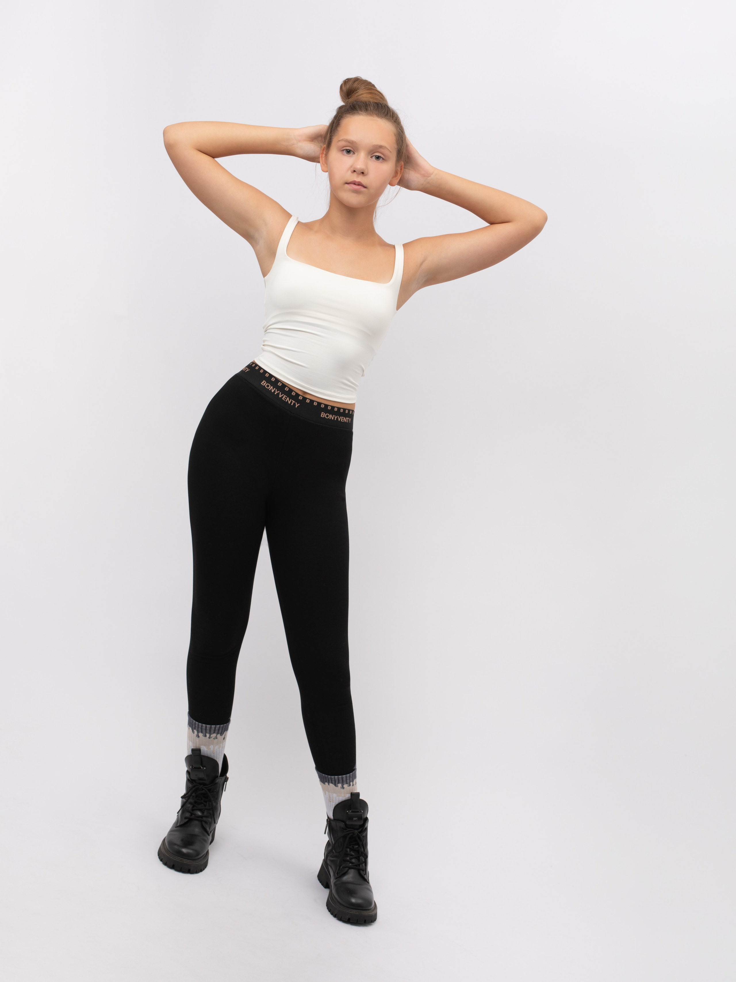 Утепленные лосины. Фотостудия предметной и модельной съёмки для маркетплейсов