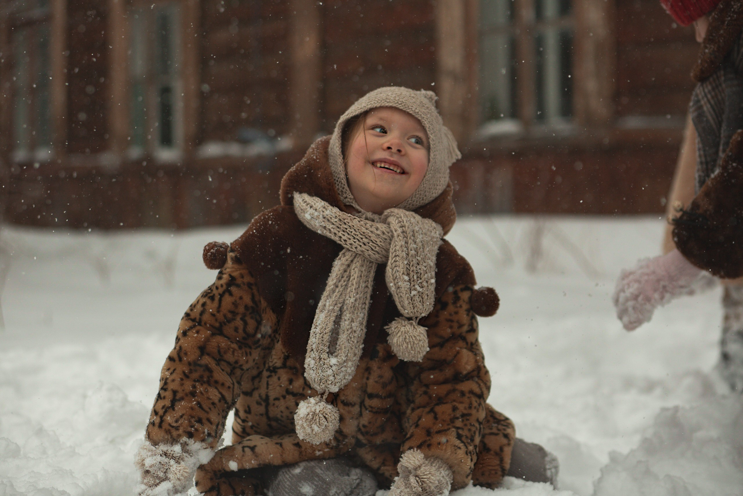 Мы лепим снеговика!. Съемка Таинств Крещения Венчания, детские и семейные съемки в Пензе