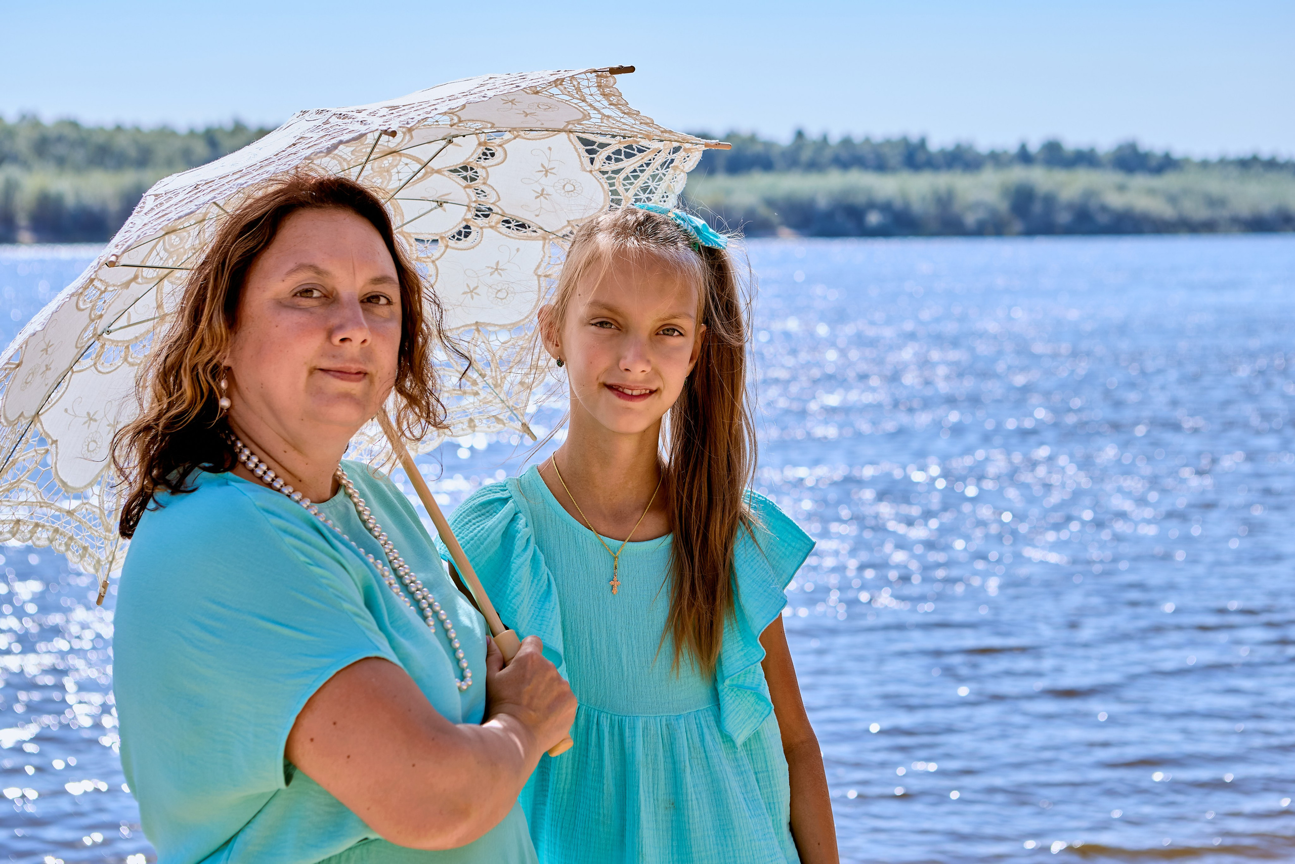 Семейный портрет у реки фото Николая Голованова