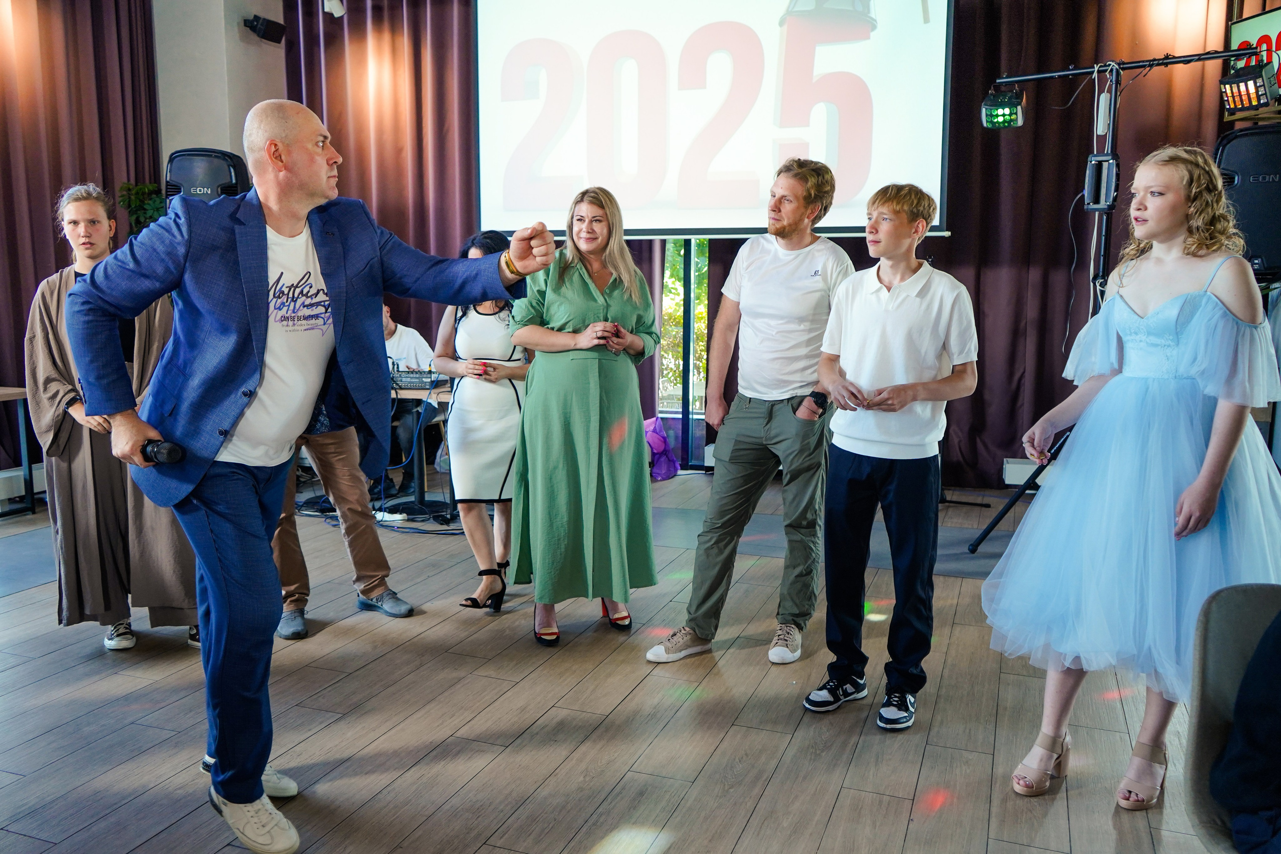 Выпускной вечер, гимназия № 40, 9 класс. Семейный и портретный фотограф в Екатеринбурге Анна Лобанова