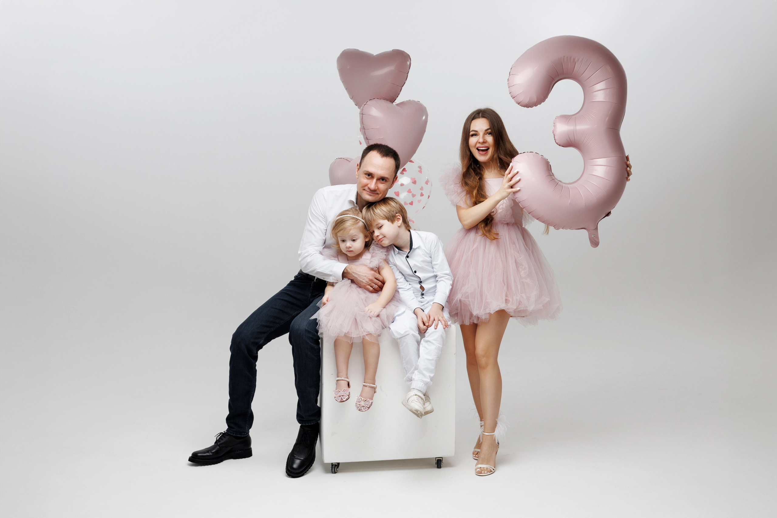 Съемка Дня Рождения Алисы в фотостудии CROSS-STUDIO зал IDEAL. Свадебный и семейный фотограф в Москве и МО Елена Агапова