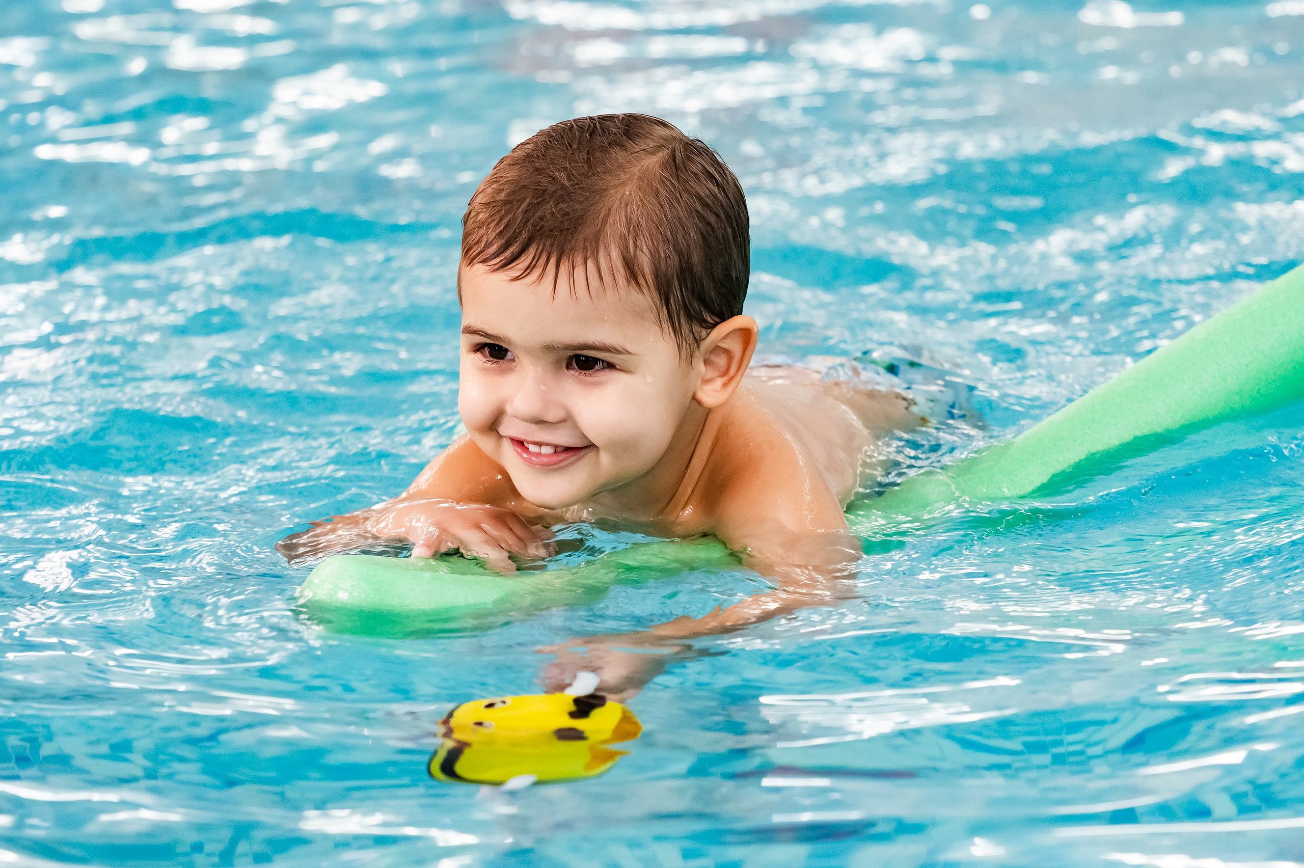 Грудничковое плавание. Репортажный, семейный и детский фотограф в Пензе и Заречном Арина Ермилова. Картины барельеф на заказ