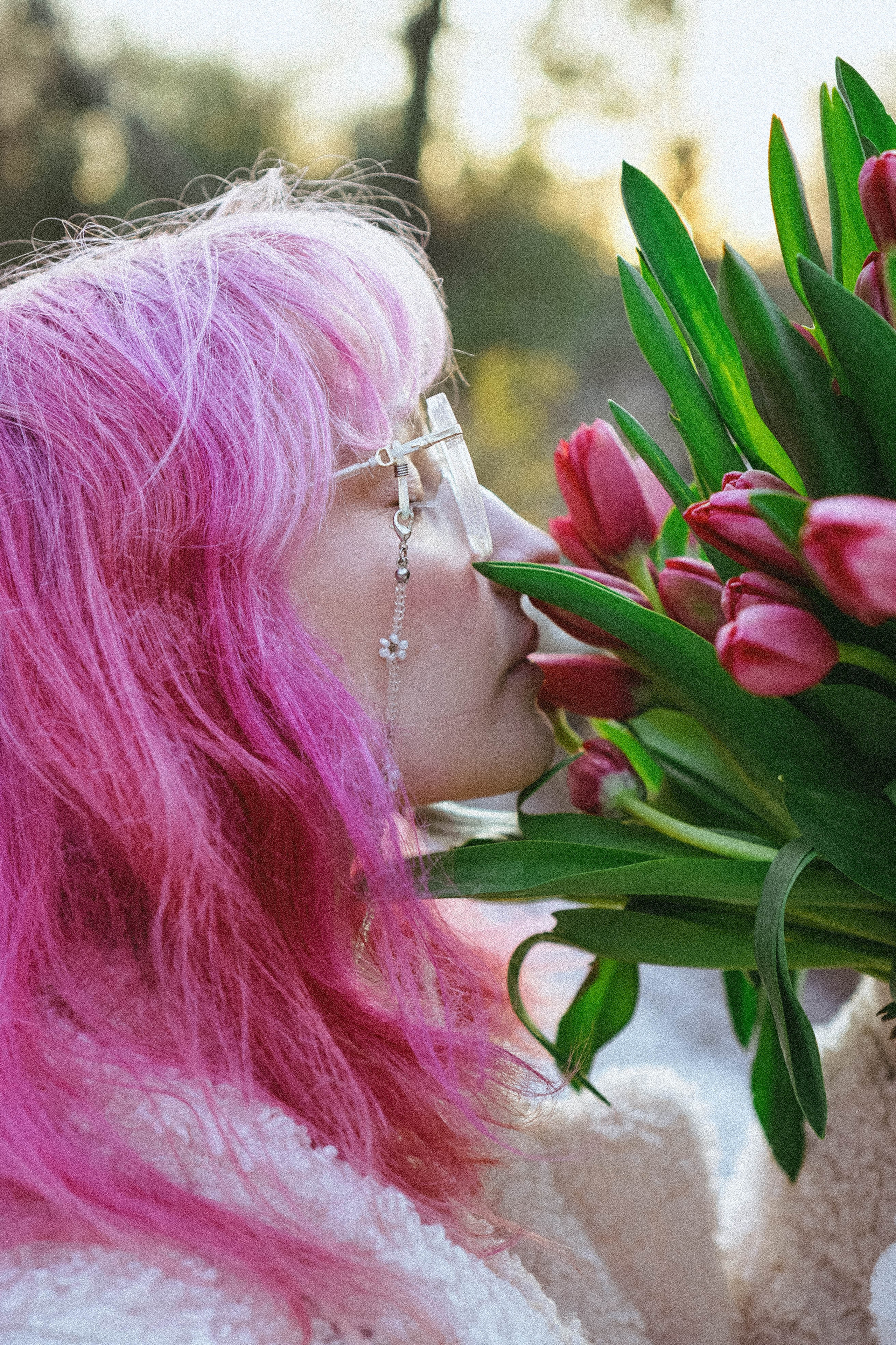 Прогулочная фотосессия с тюльпанами. Профессиональный фотограф, Санкт-Петербург — Виктория Богомолова