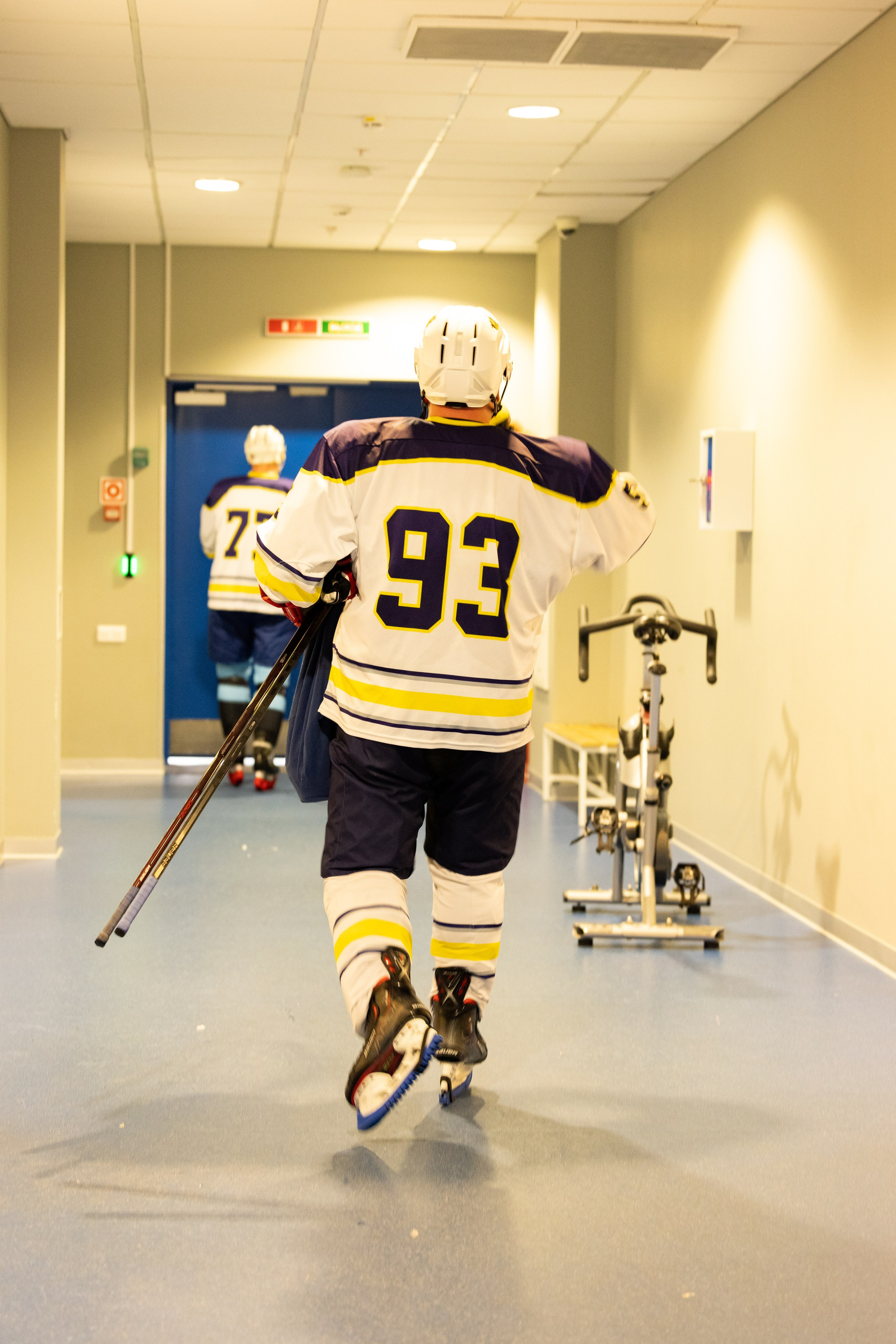 Бульдозер vs. LR-строй. Фотограф Александр Заломаев
