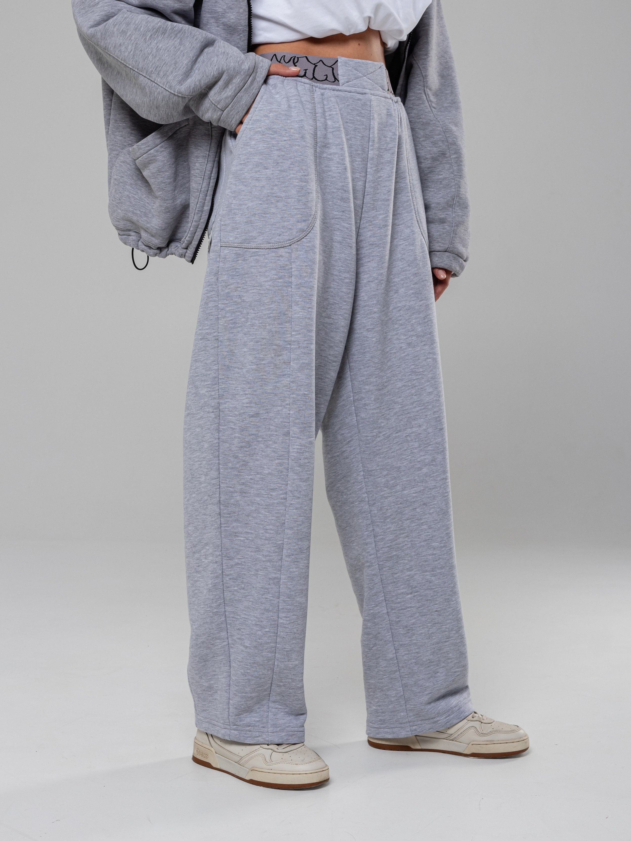 Худи и штаны. Фотограф в Краснодаре Арина Кудряшова